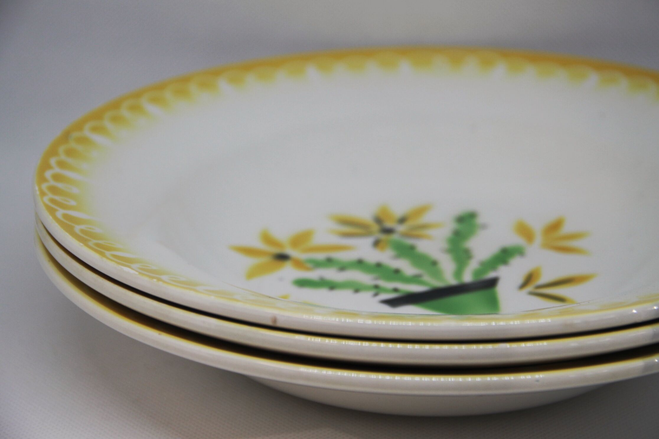 Lot of 3 plates dig Port Cros Digoin