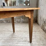 Farmhouse table with spindle legs 2.50m