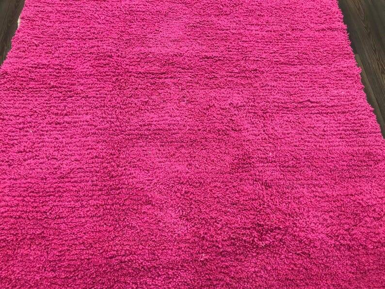 Beni Ouraine handwoven traditional pink rug, size 150 x 250 cm