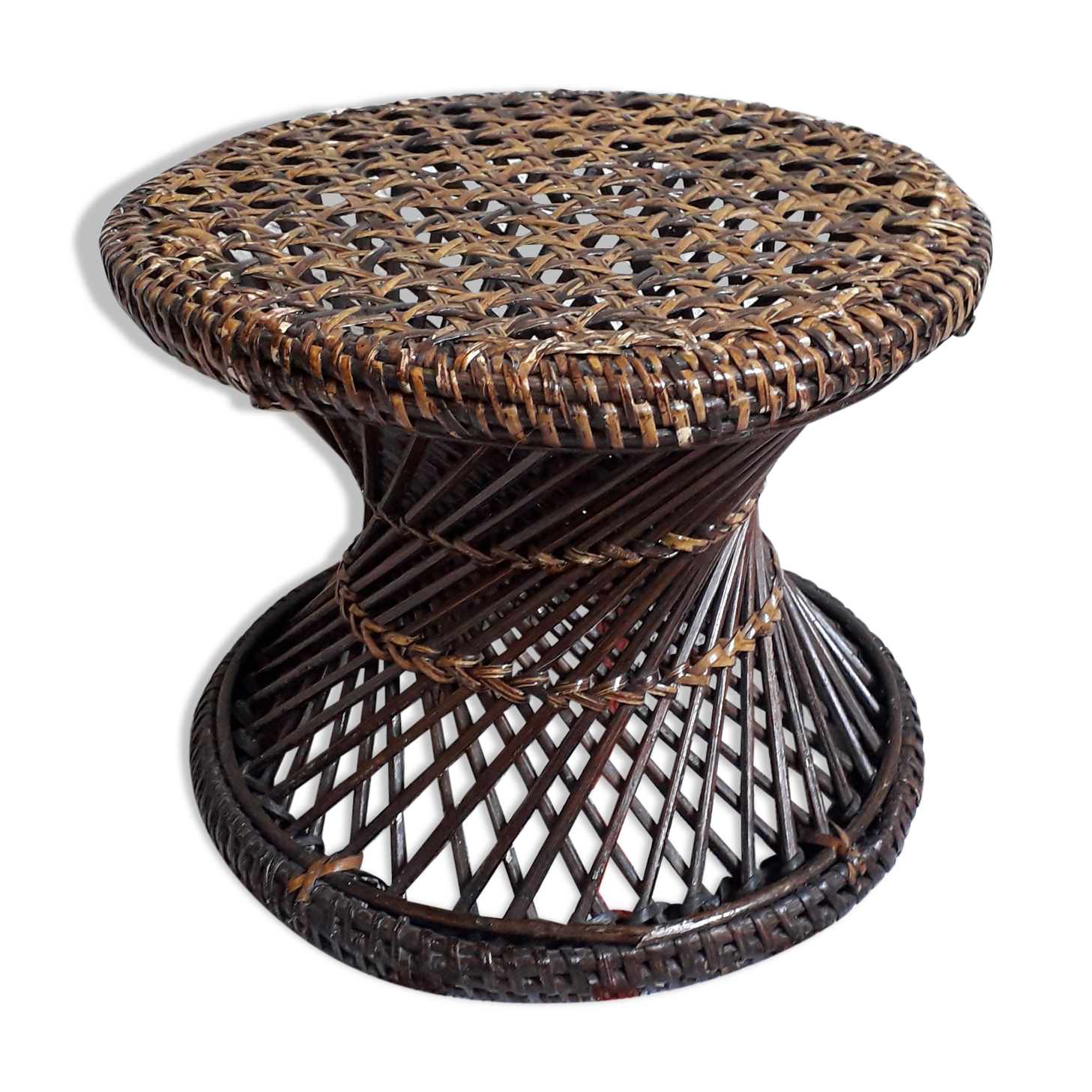 Diabolo rattan stool