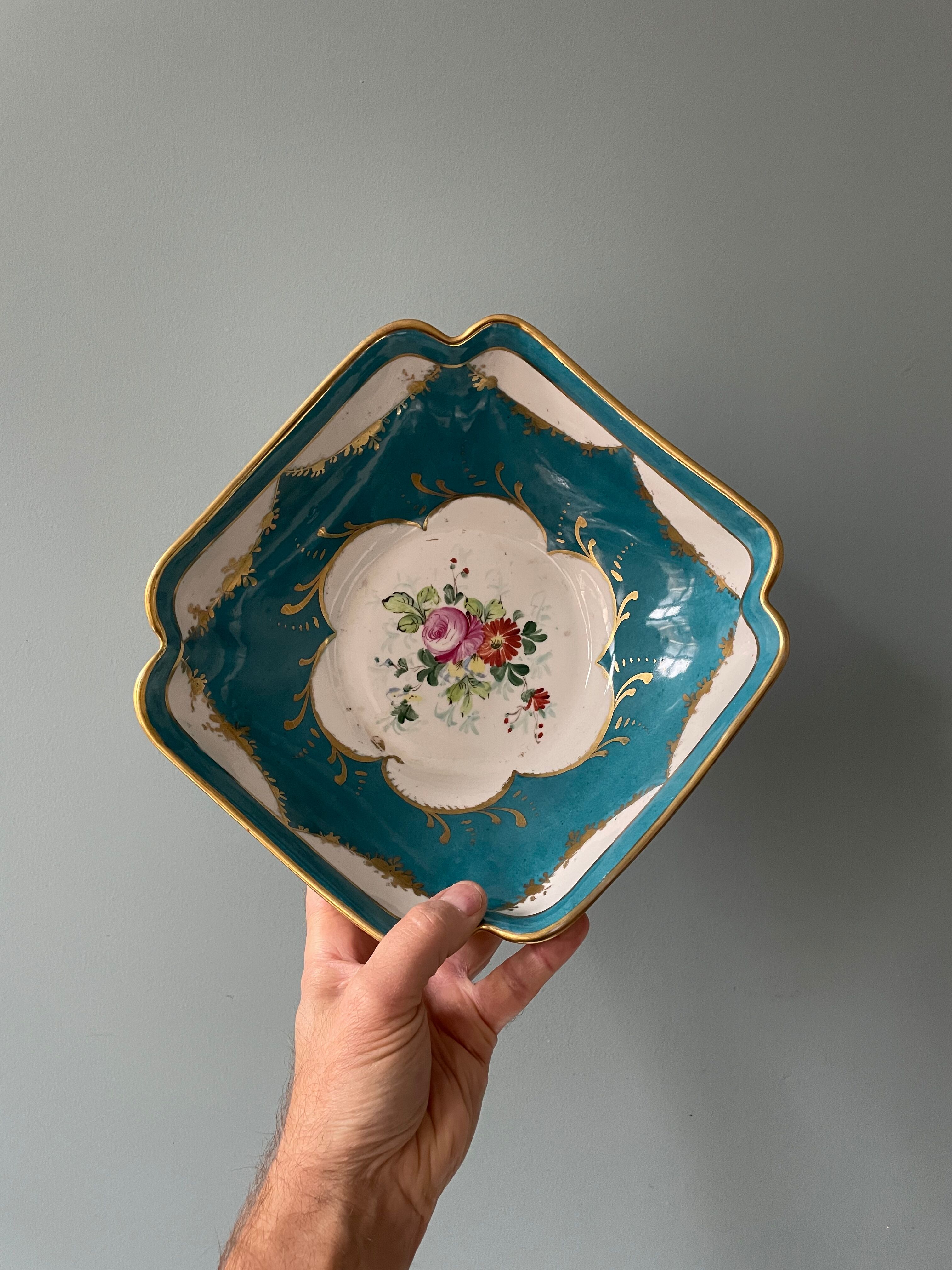 Porcelain salad bowl of Sèvres XIXth