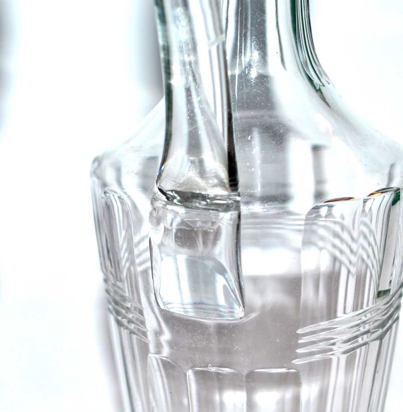 Bottles vinegar in cut crystal baccarat oil and vinegar - near model chicago 1916?