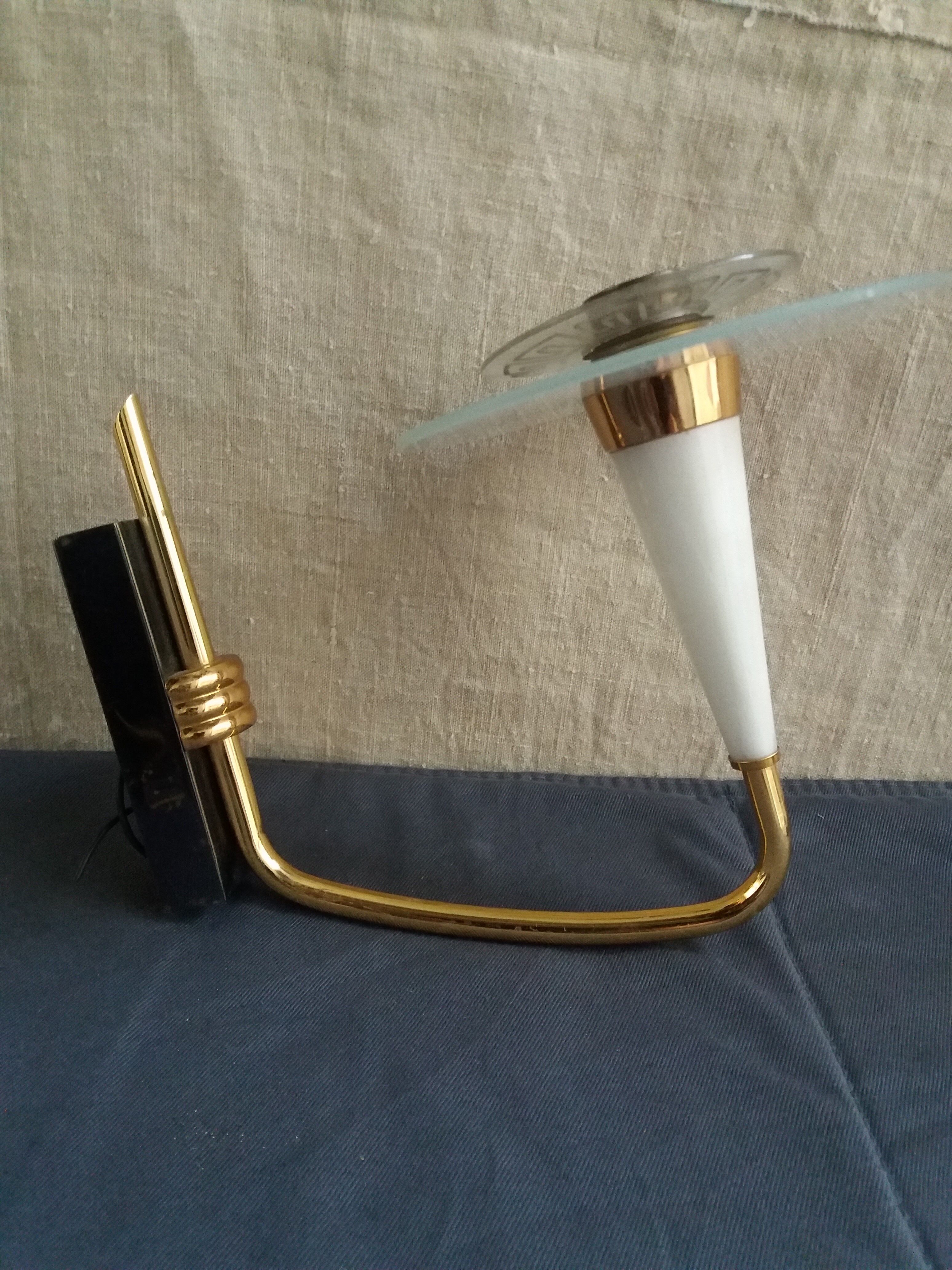 Paire d"appliques design minimalistes