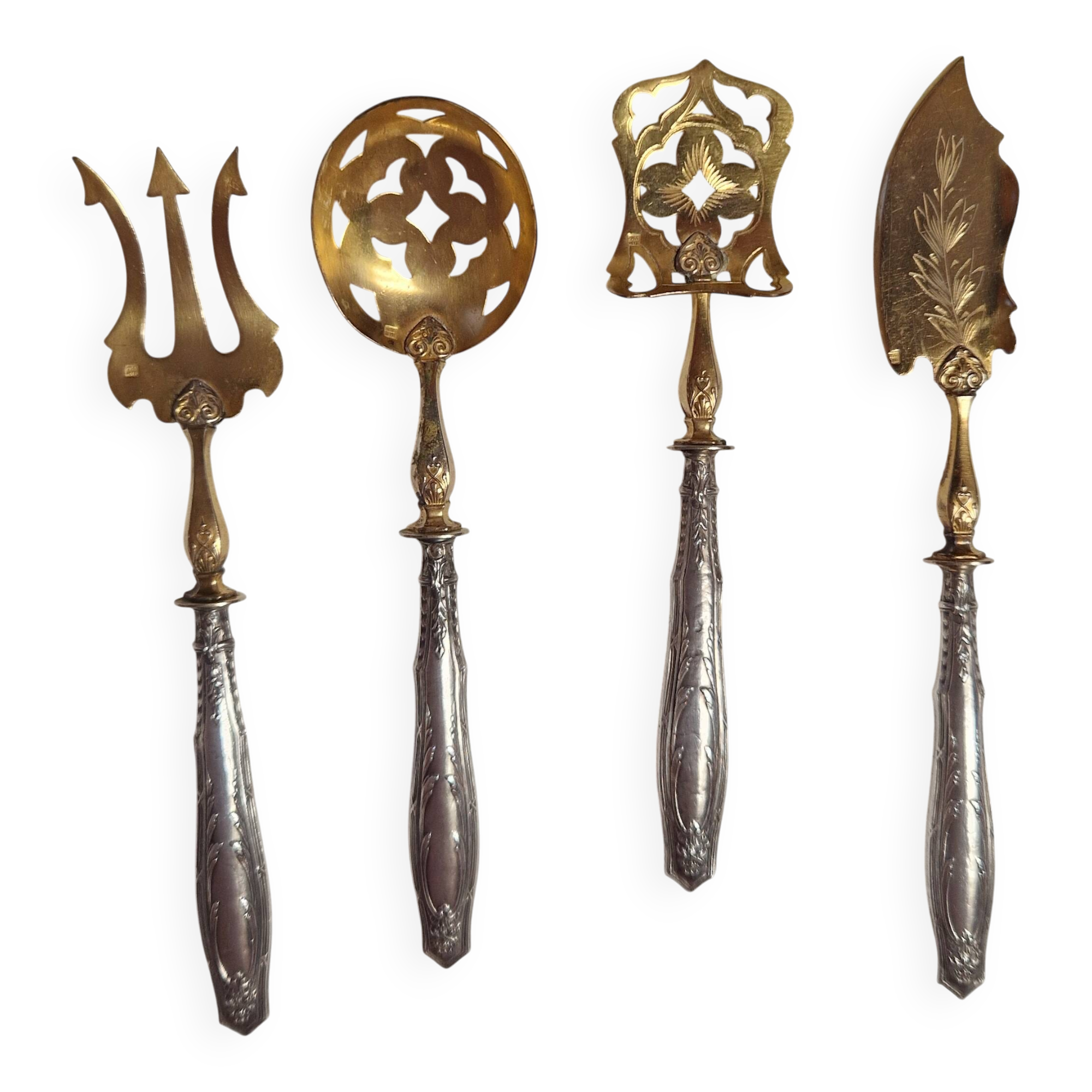 Covered with sweet treats, 4 pieces, silver-plated and vermeil.