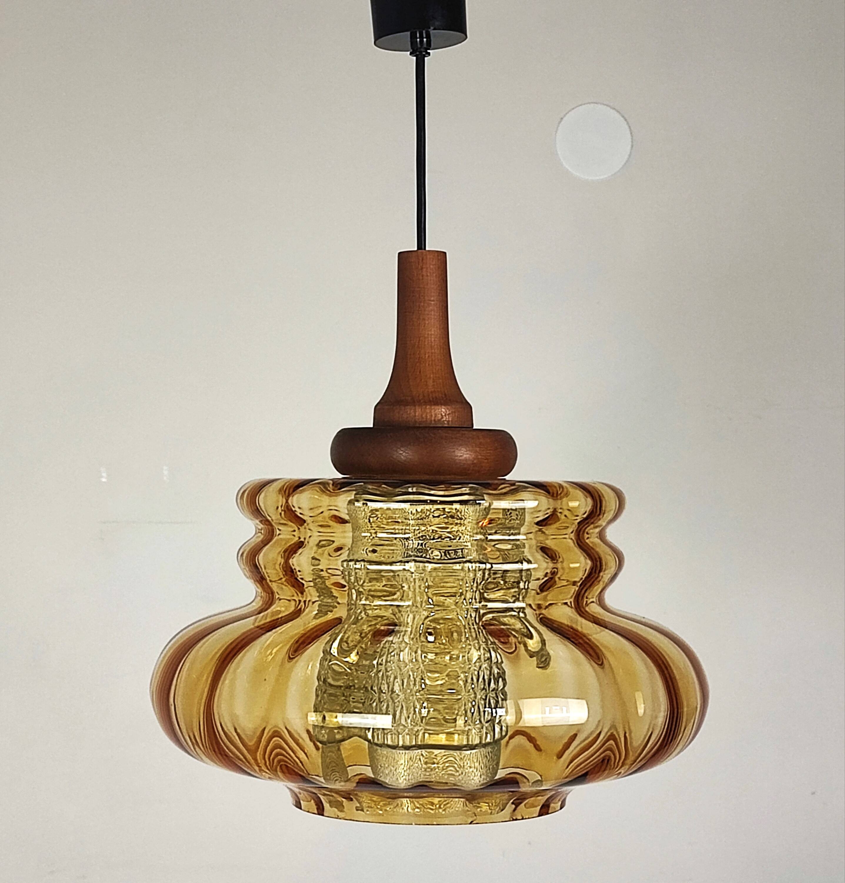 Vintage 70' pendant light