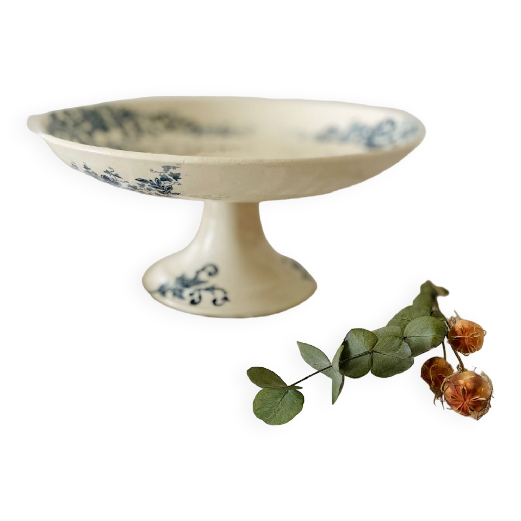 Serving dish with foot and old compotier in iron clay Sevigné HB & Cie