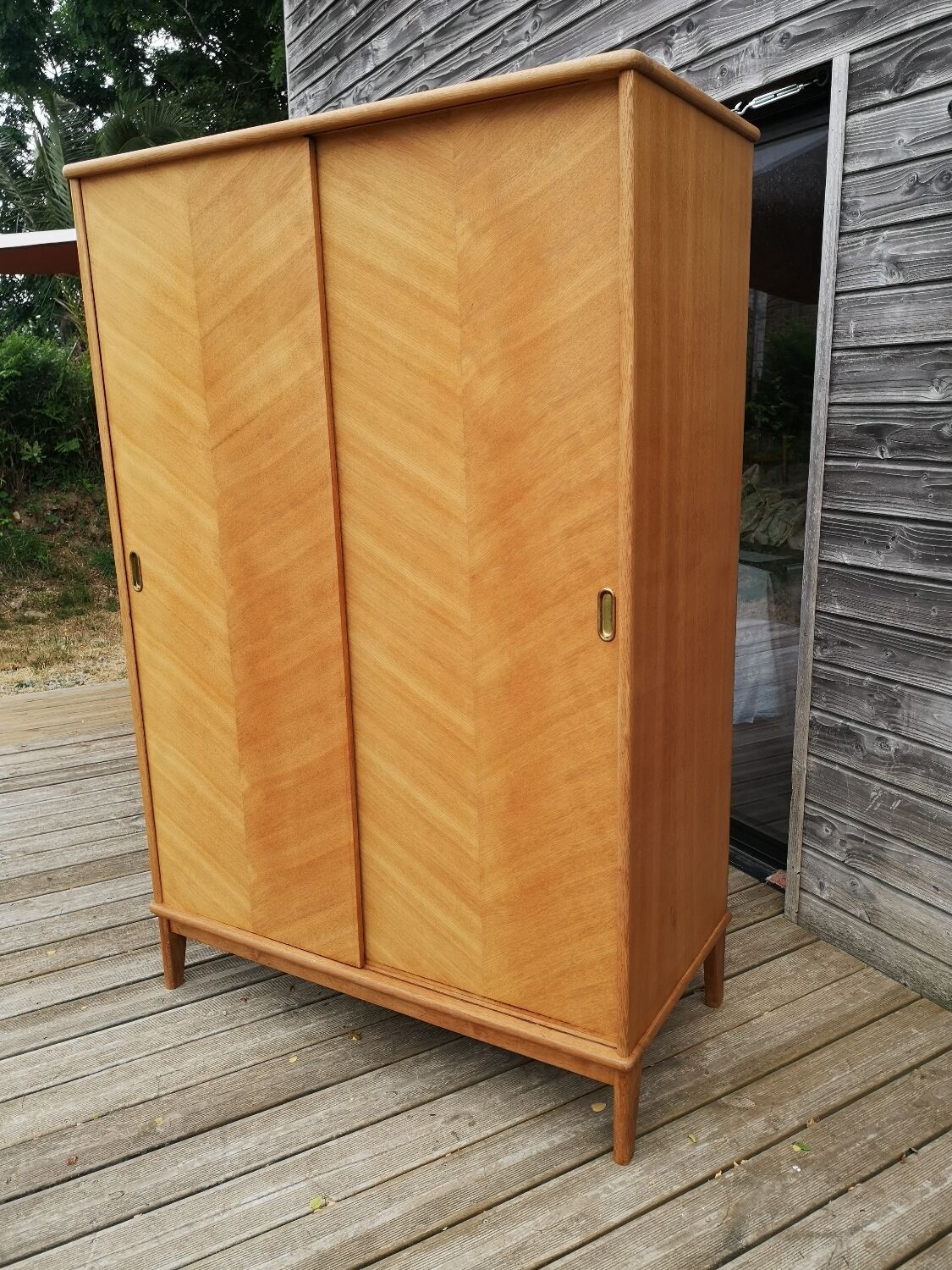 Vintage wardrobe sliding doors