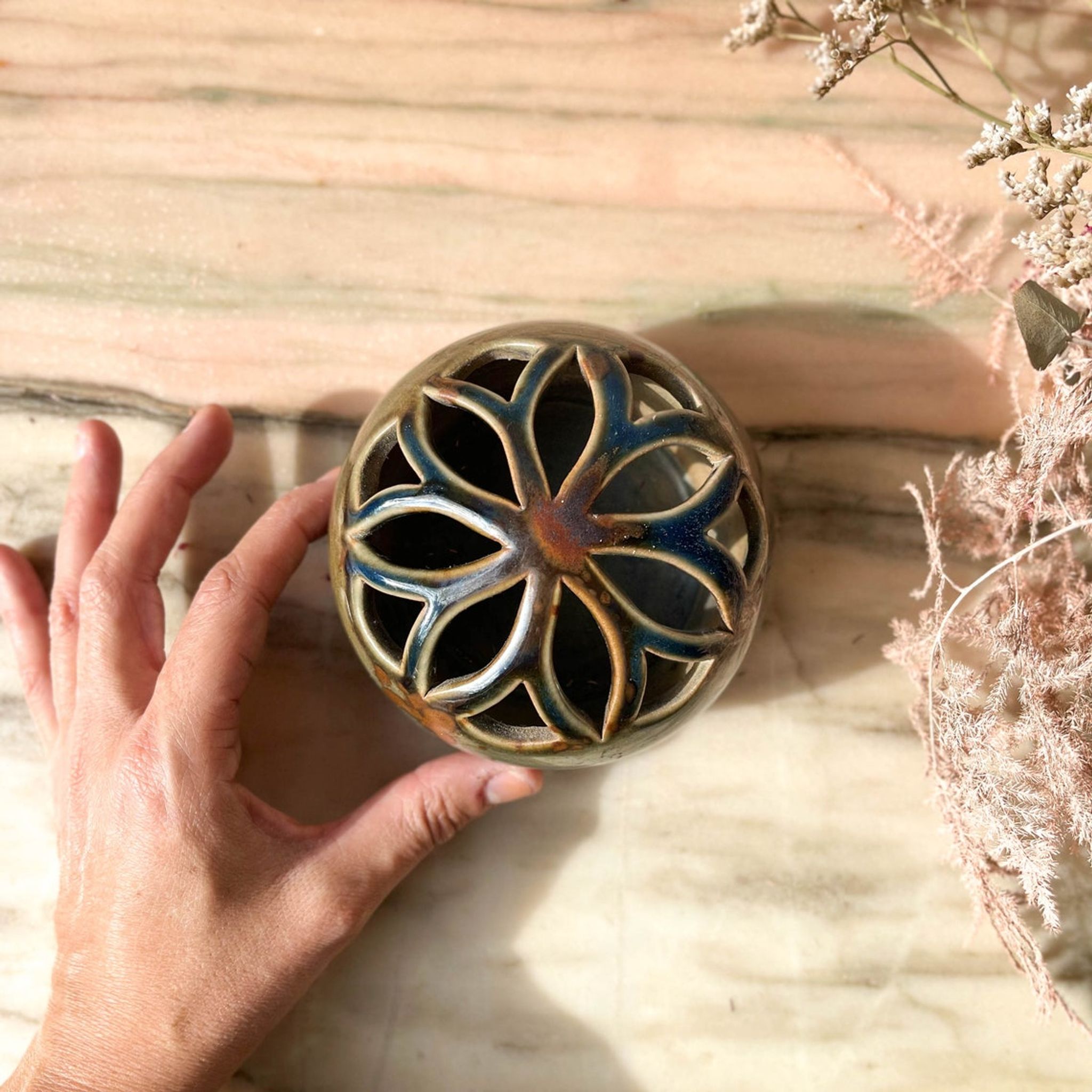 Vintage ceramic flower pick