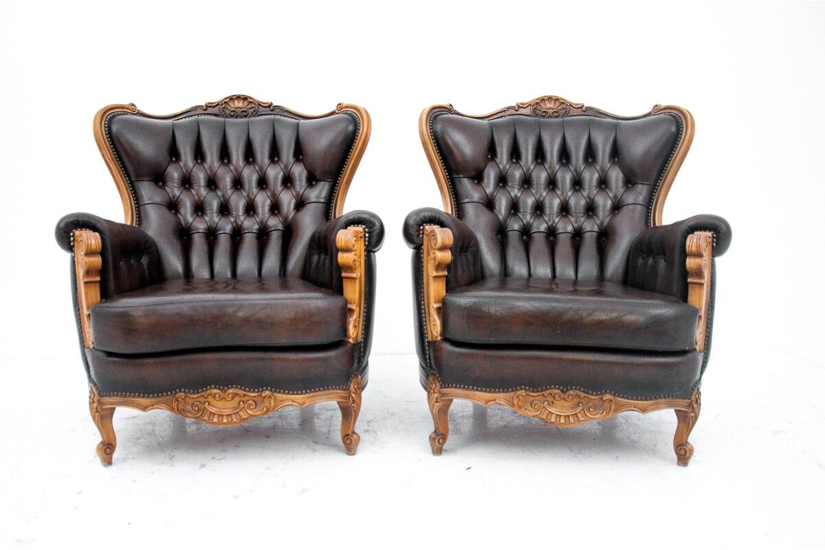 Deep buttoned brown leather salon set