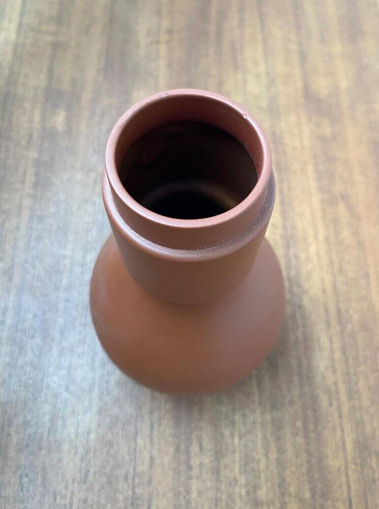 Minimalist German vase from the mid-century, Wormser Terra-Sigillata pottery, 1960s.