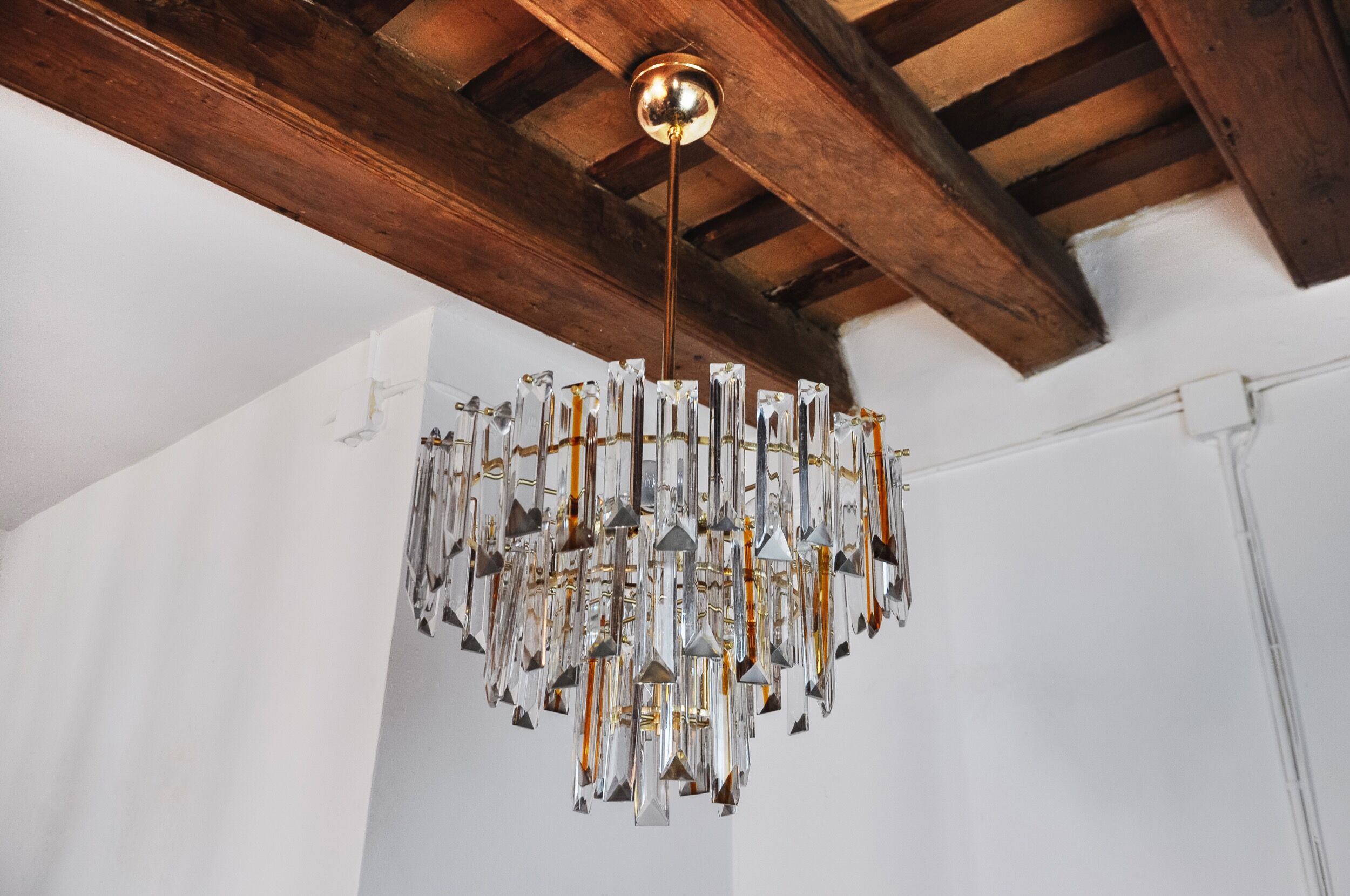 Venini two-tone chandelier, 3 levels, murano glass, Italy, 1970