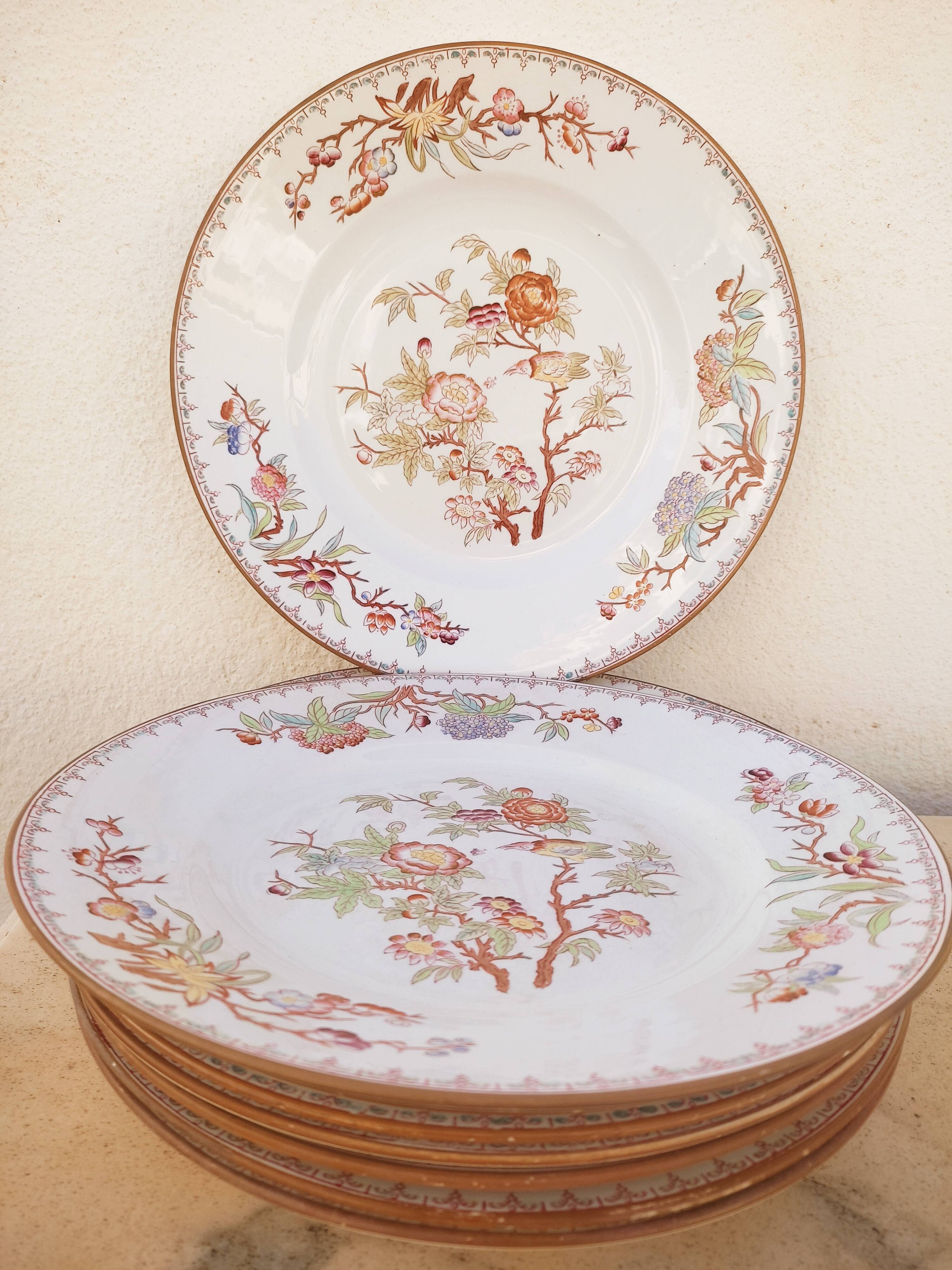 8 flat plates Sarreguemines décor Minton