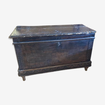 Large wooden chest WXIIIth