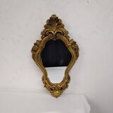 Miroir style rocaille en stuc doré