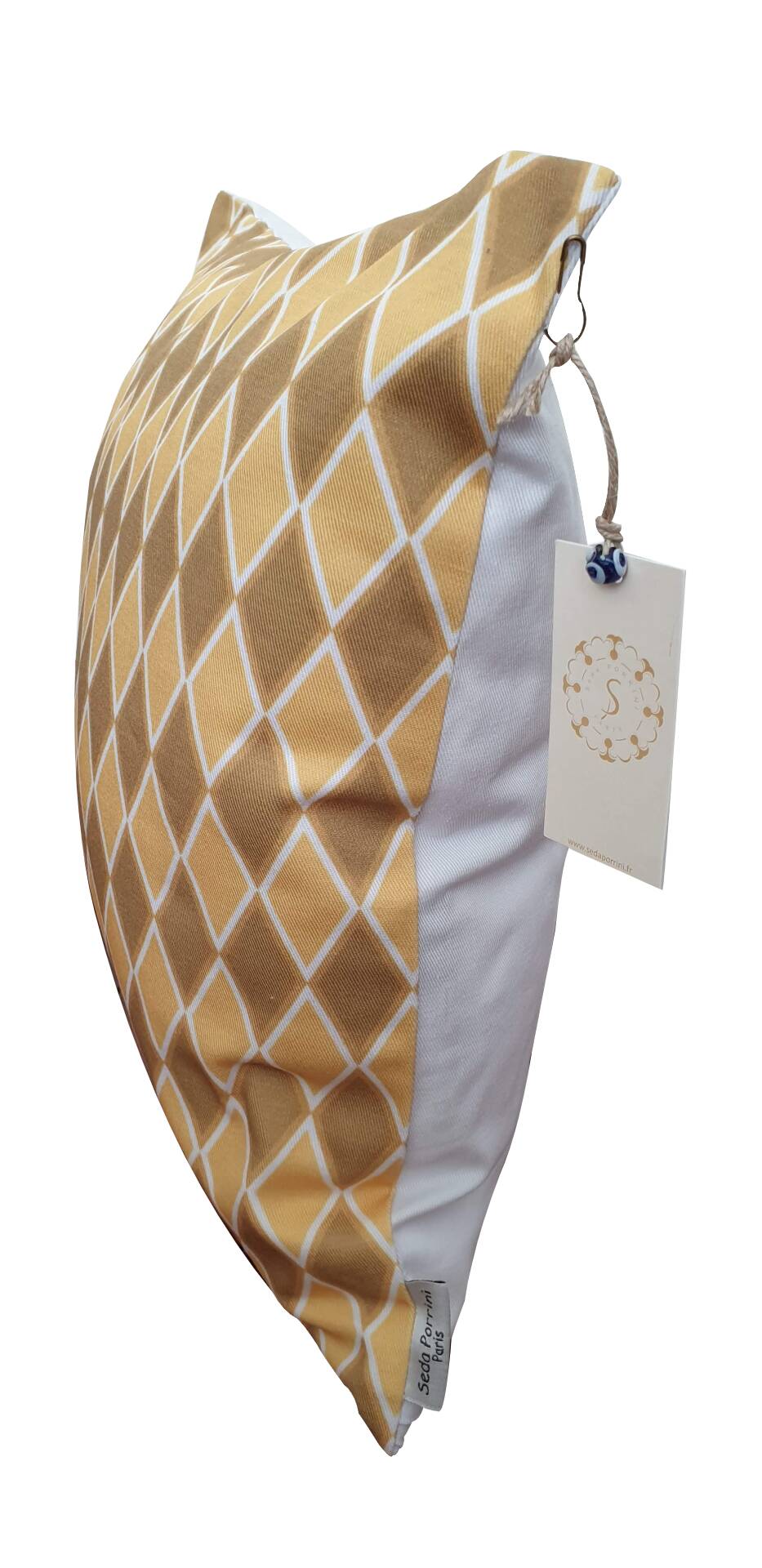 Amber geometric pattern cushion cover - 50 x 50