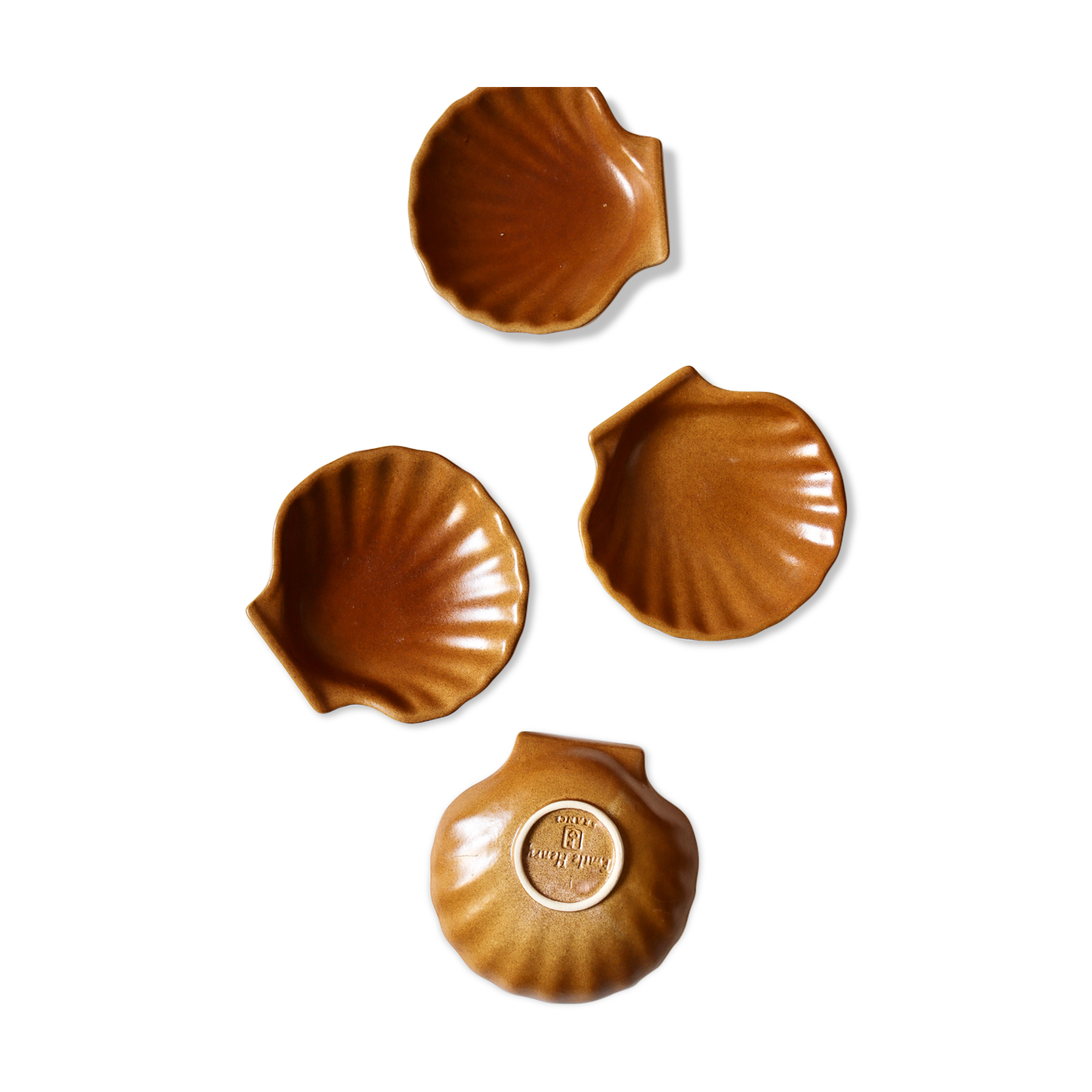 4 caramel shell cups
