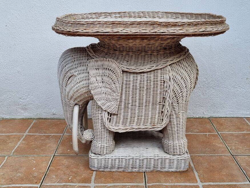 Table d'appoint, éléphant en rotin vintage, années 70