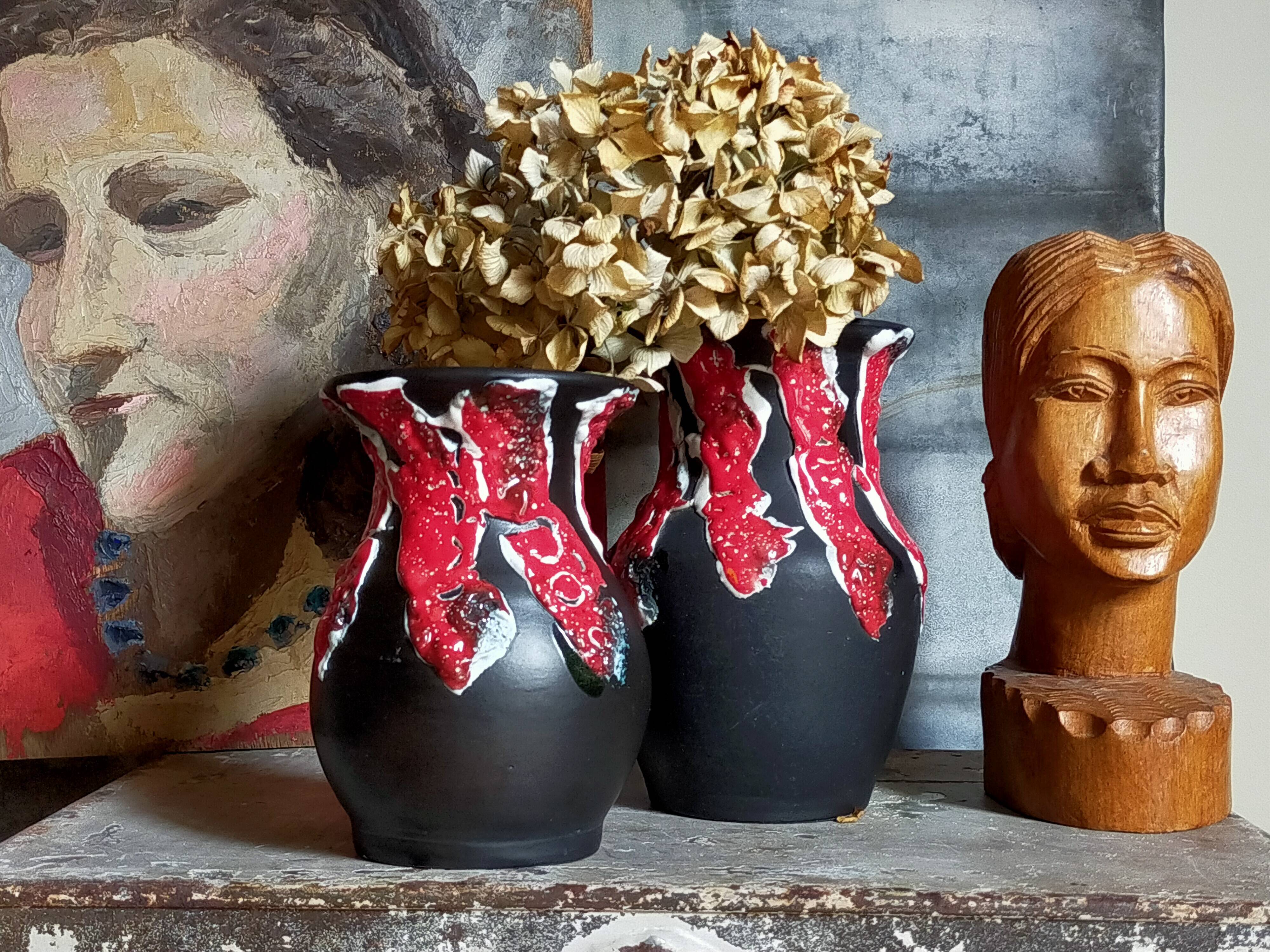 Duo of ceramic vases foams Fat Lava vintages