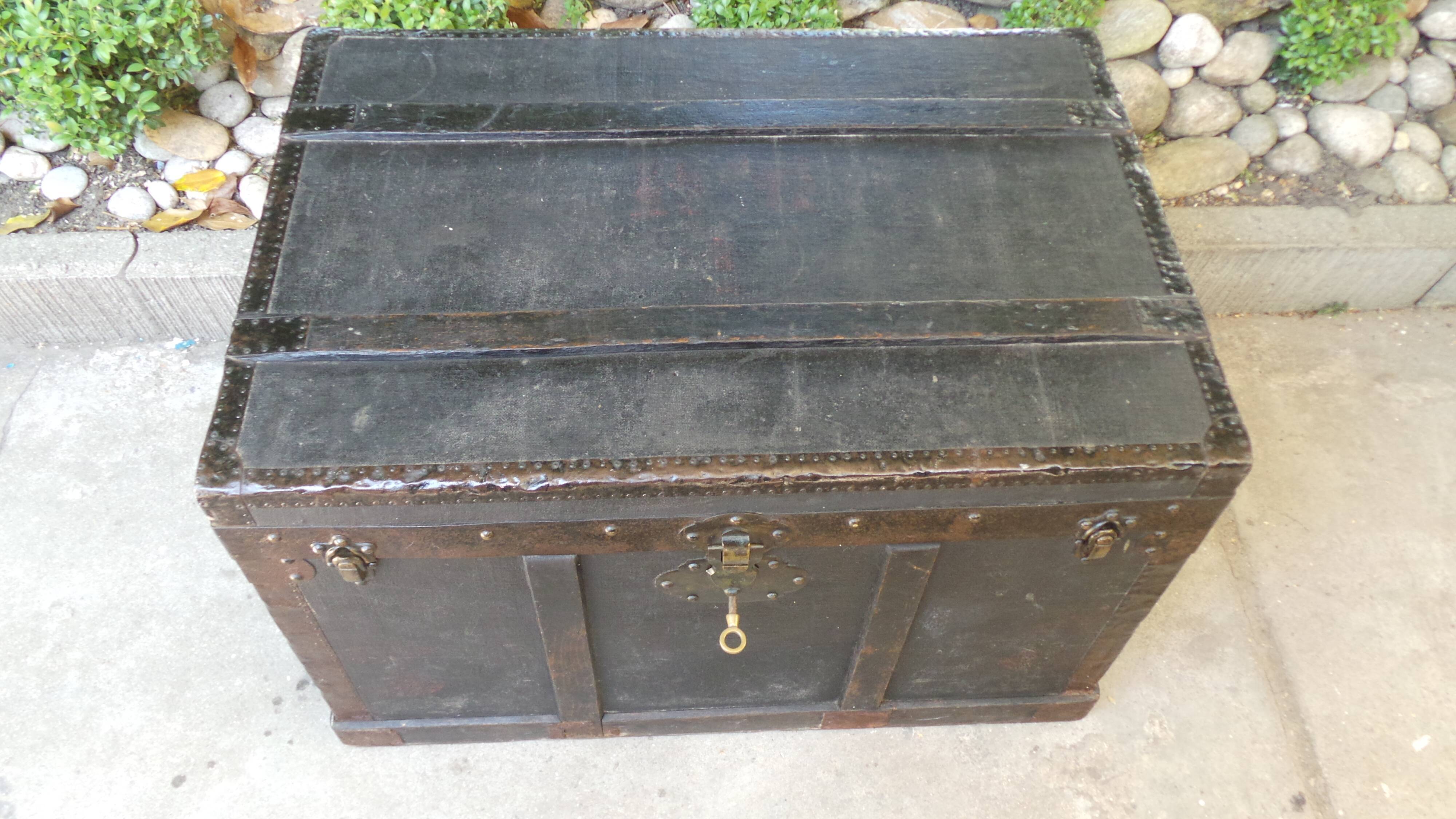 Safe travel vintage trunk