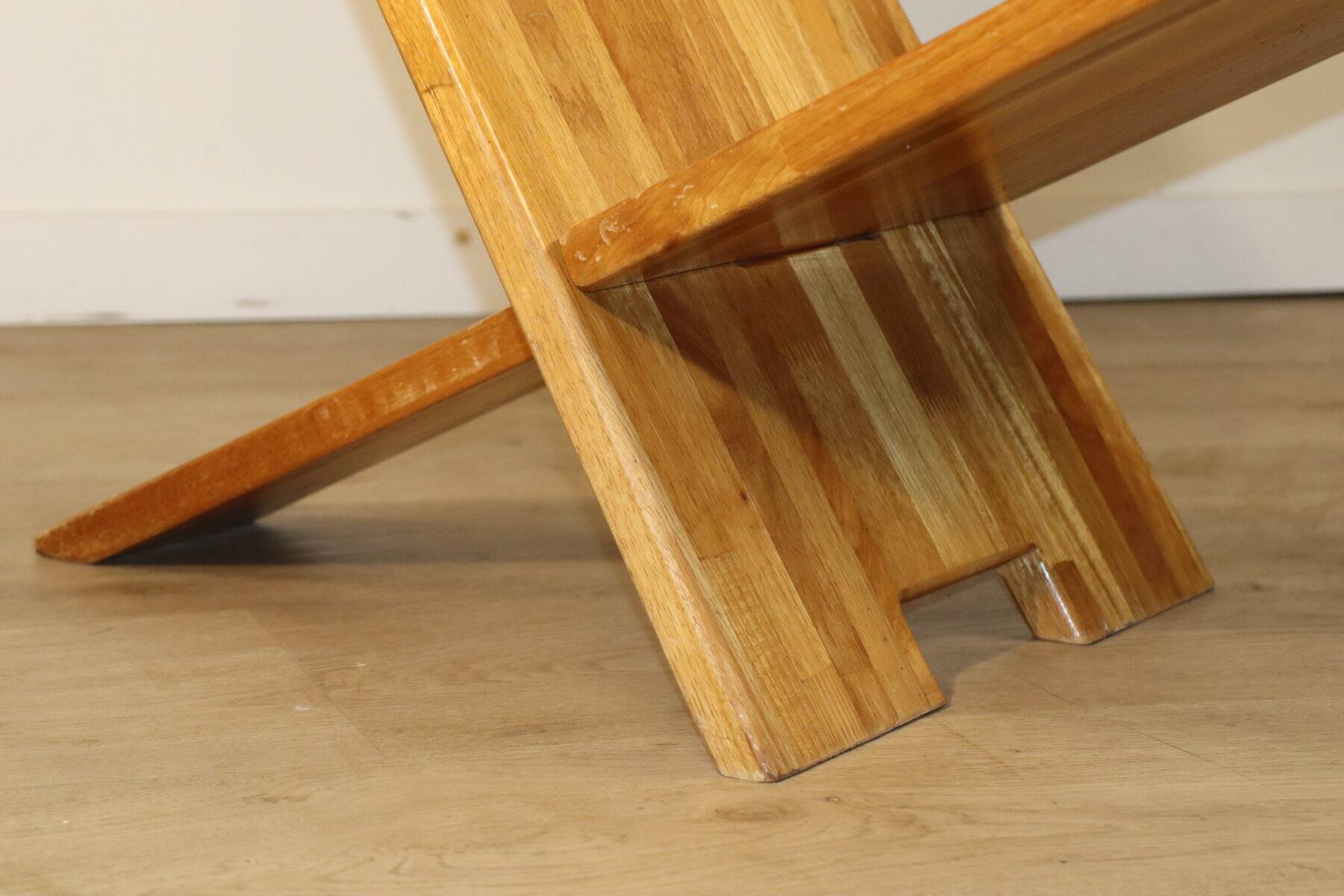Sculptural brutalist armchair in solid elm, 1980.