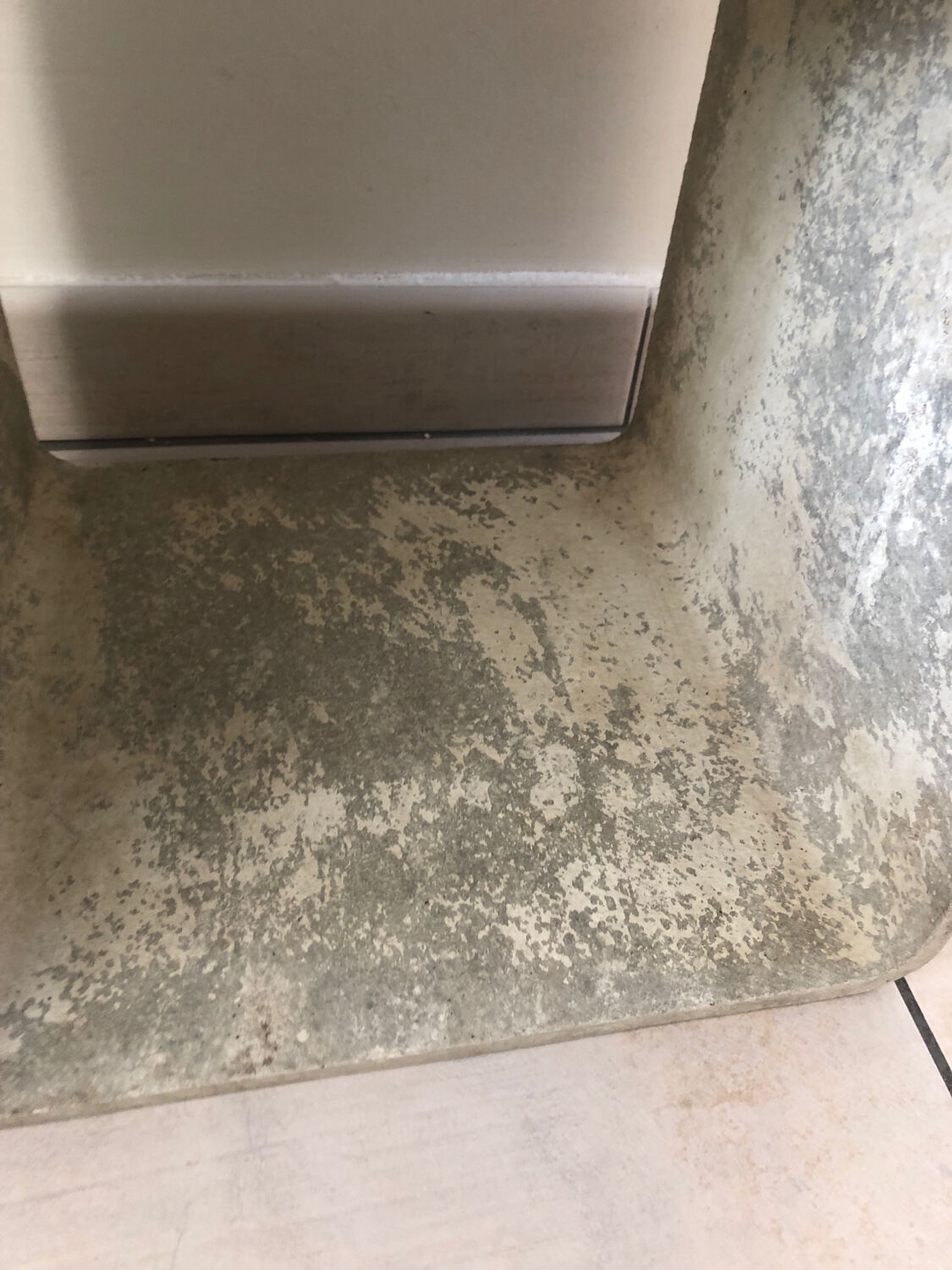 Sell G.Ifert design shelving unit, Eternit edition