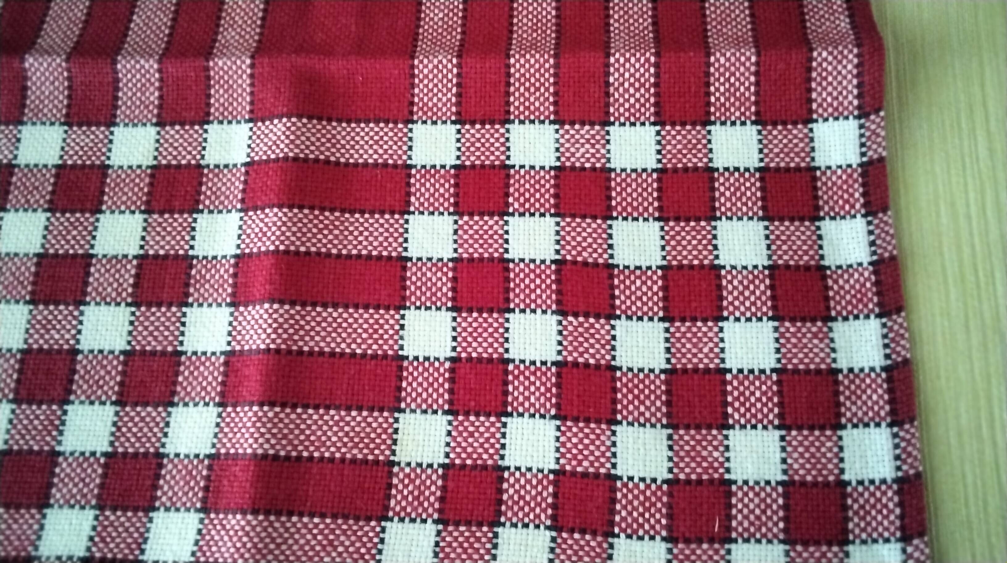 6 red and white cotton vintage napkins