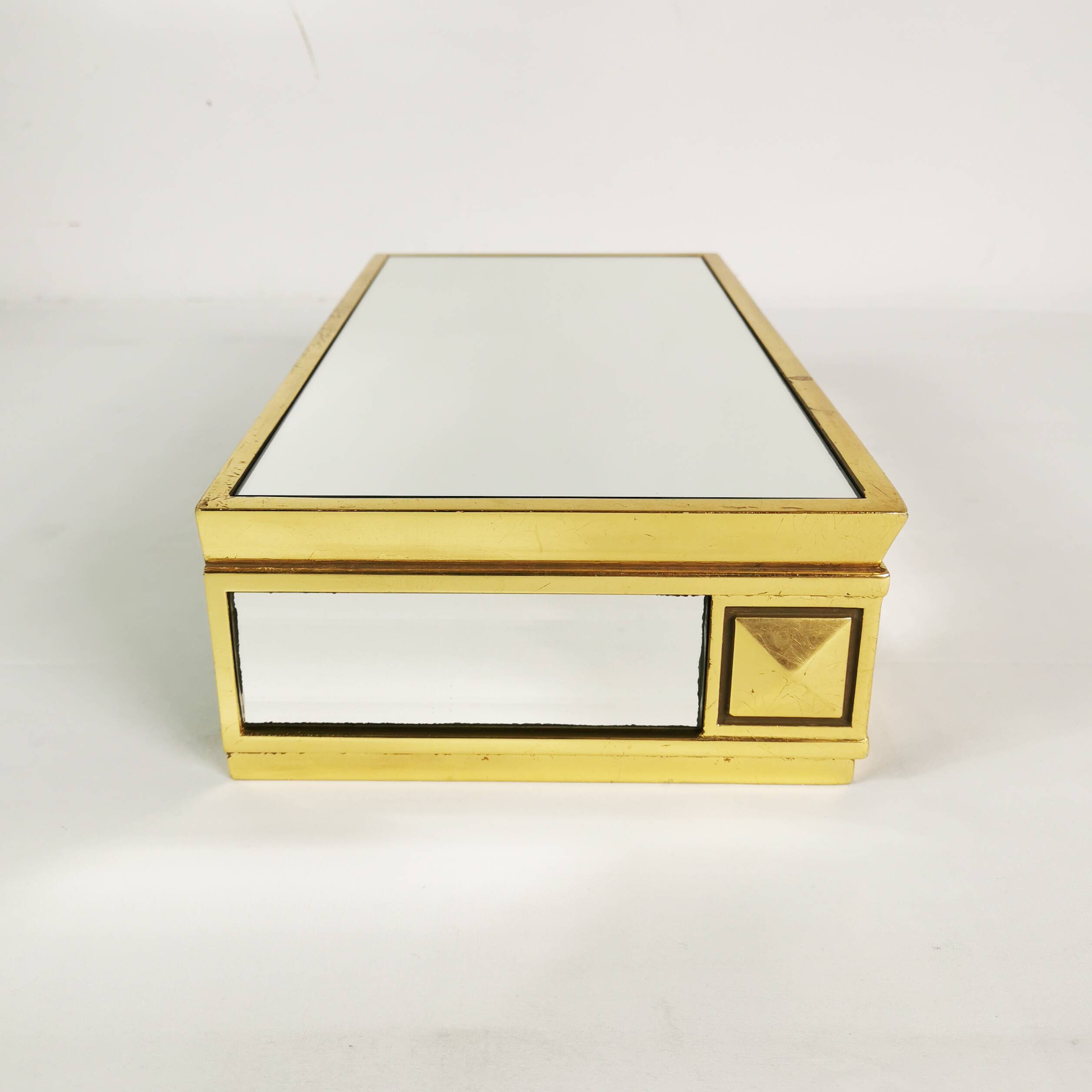 Petite étagère murale Regency, Belgique, années 1970