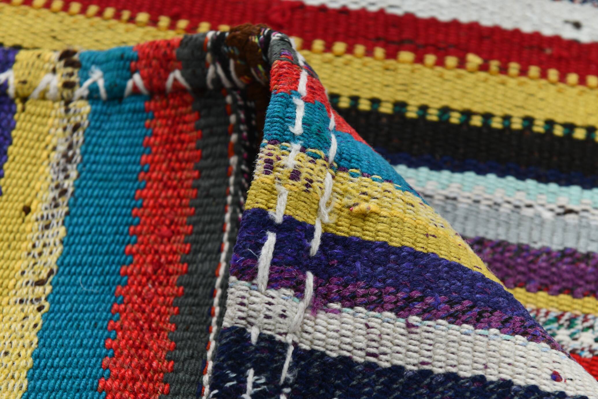 5x9 Vintage Kilim Rug, 165x269Cm