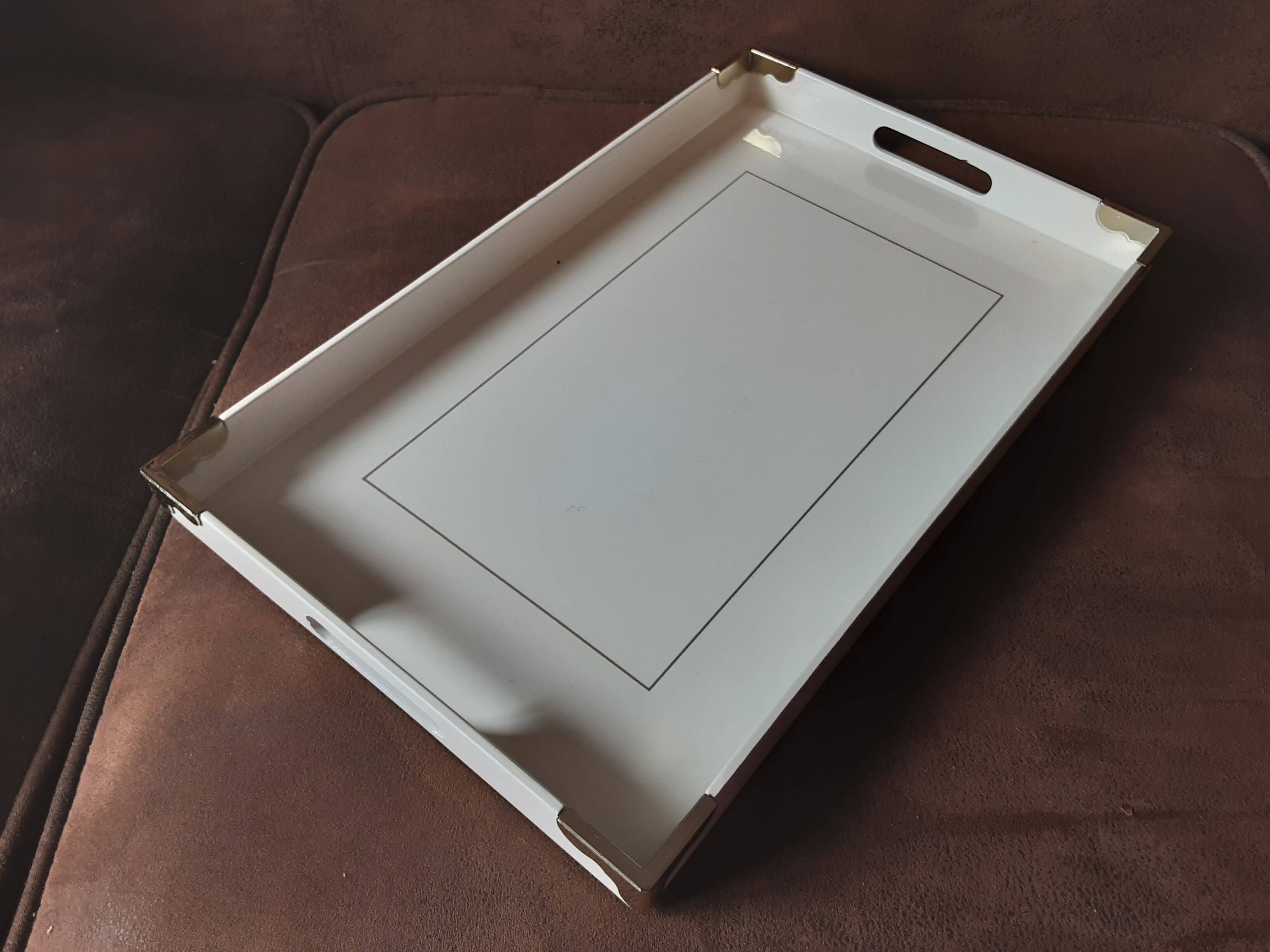 Vintage Asian plateau