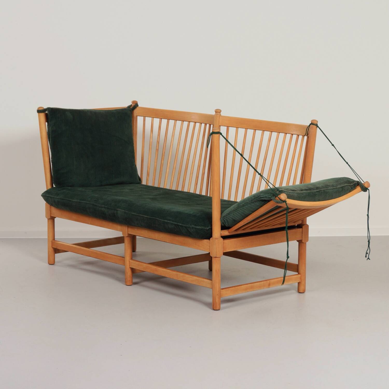 SPOKE-BACK SOFA BY BORGE MORGENSEN FOR FRITZ HANSEN, 1963 | EARLY EDITION