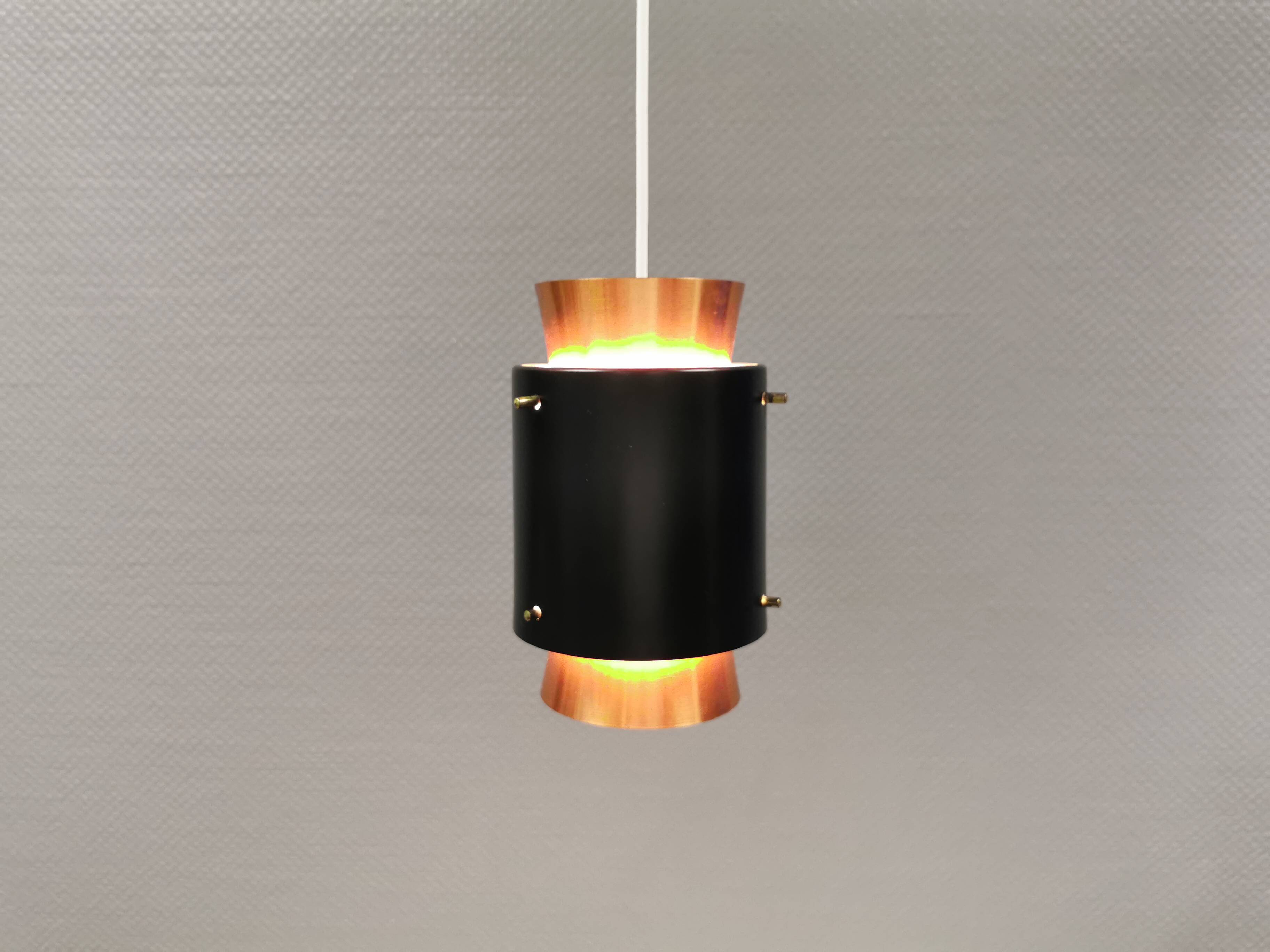 Small Danish hanging lamp from the 1980s in copper colour and black