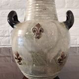 Vase with handles in Guérin sandstone