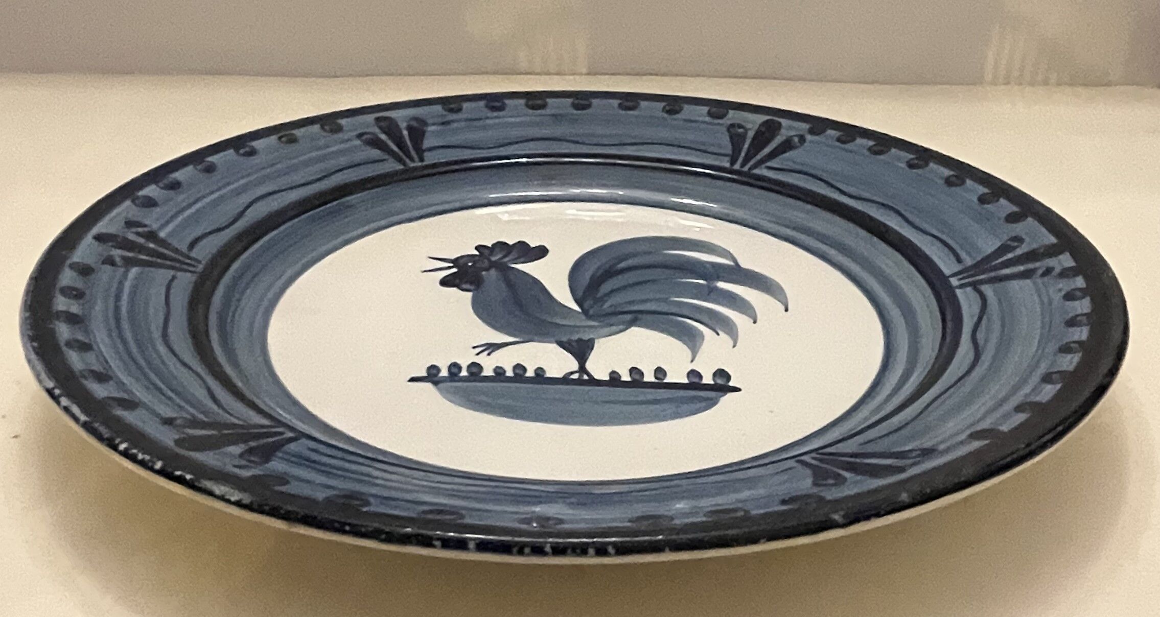 Round dish in gien earthenware