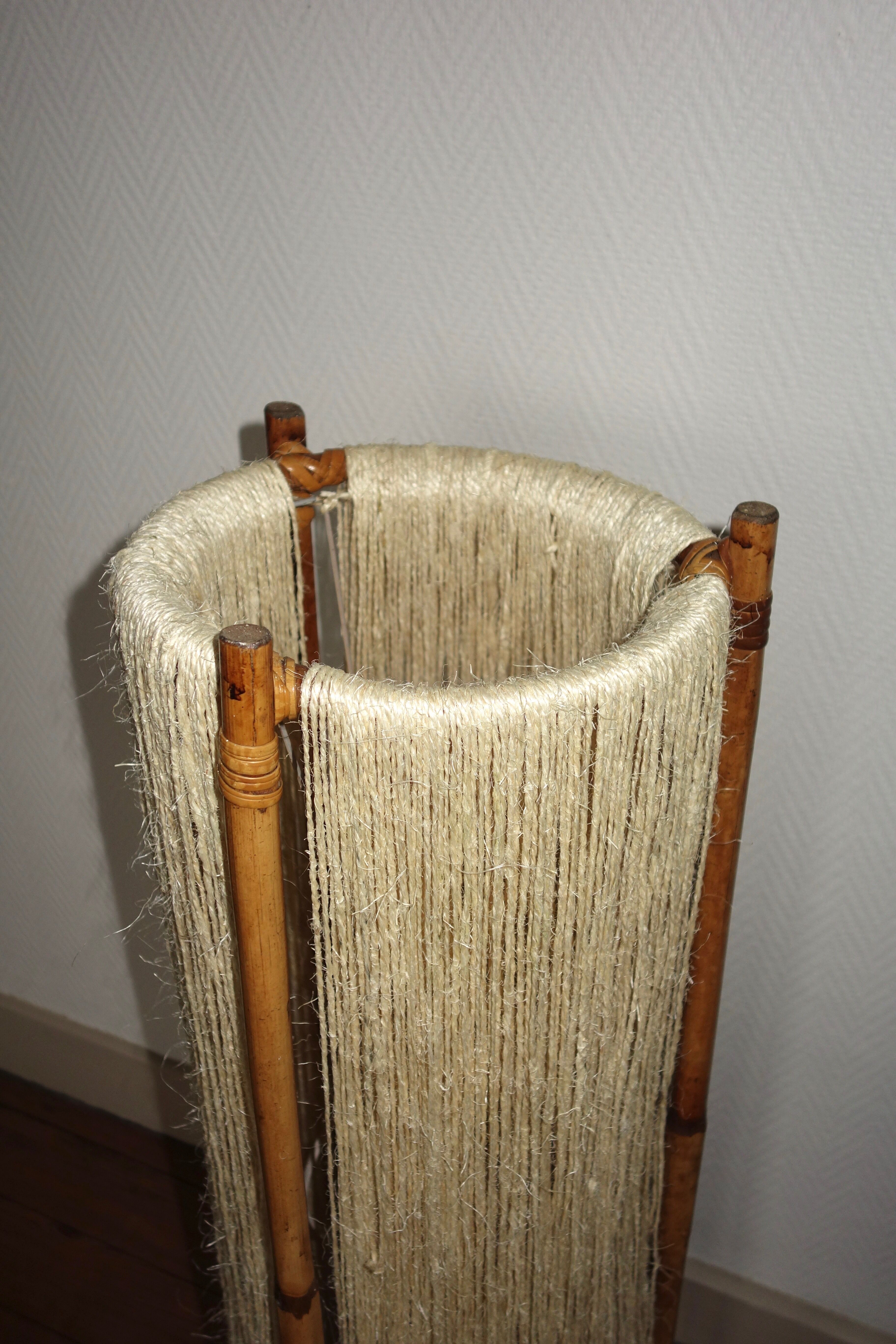 Lamppost in rattan and rope from the 1950s
