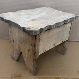 Tabouret coffre ancien