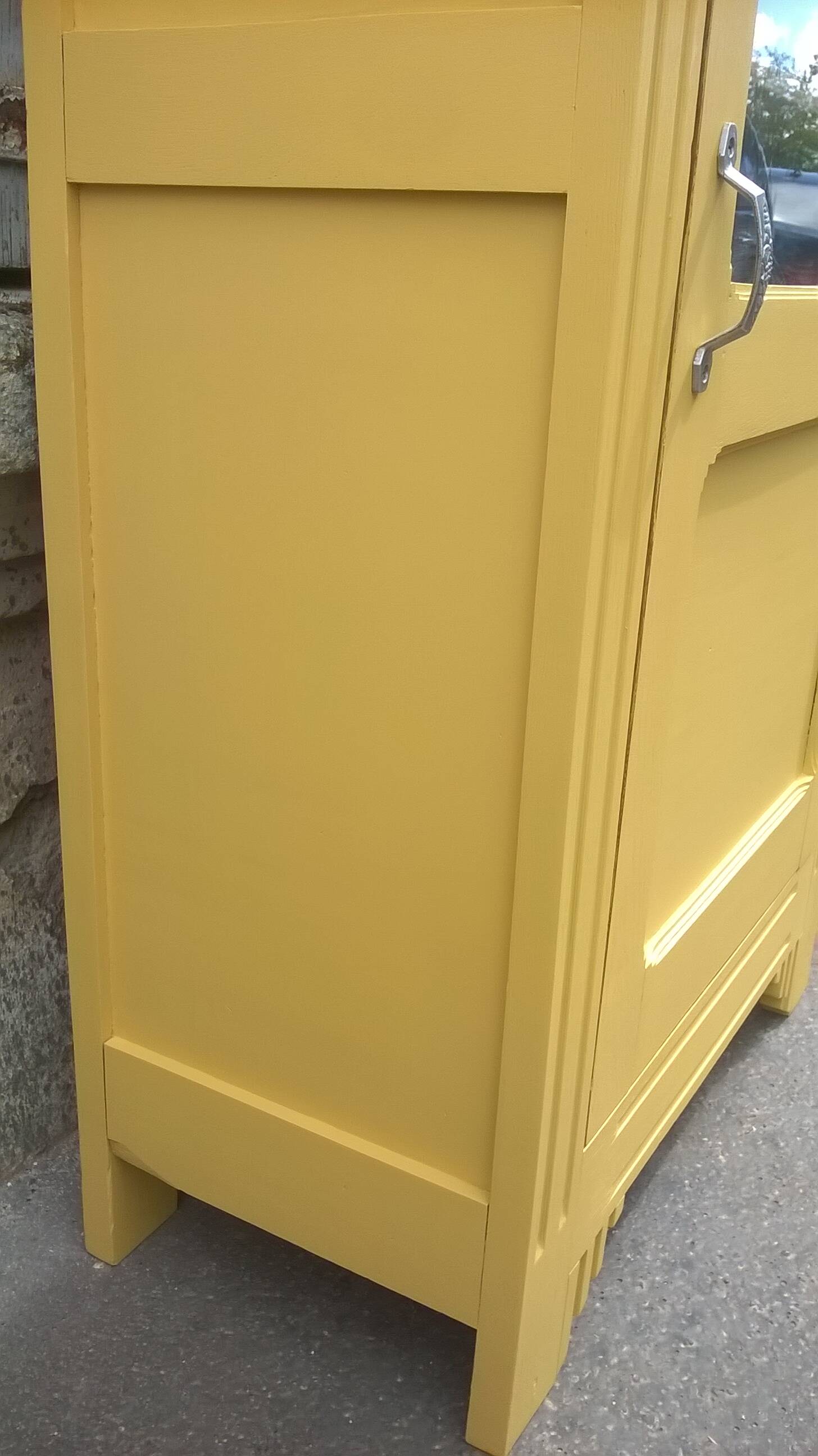 small Parisian showcase cabinet 1930