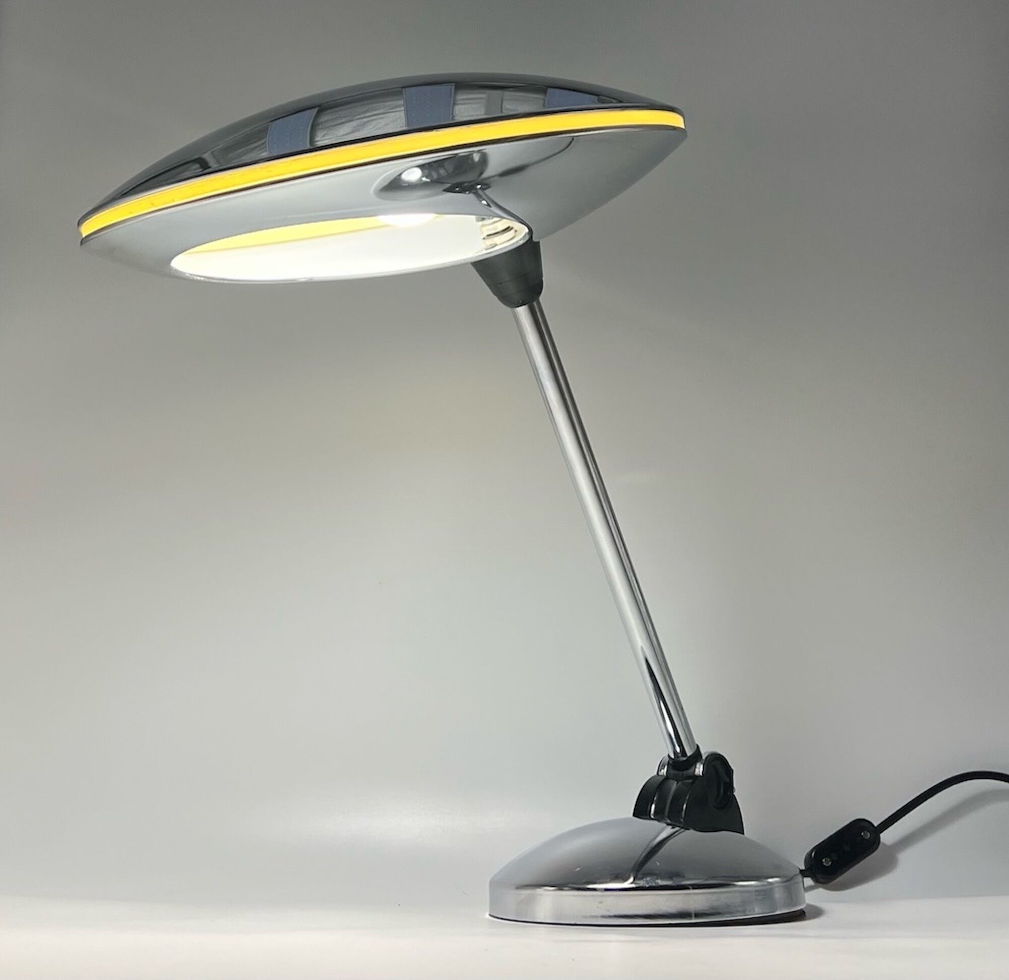 Lampe chromée space age aluminor france, années 60