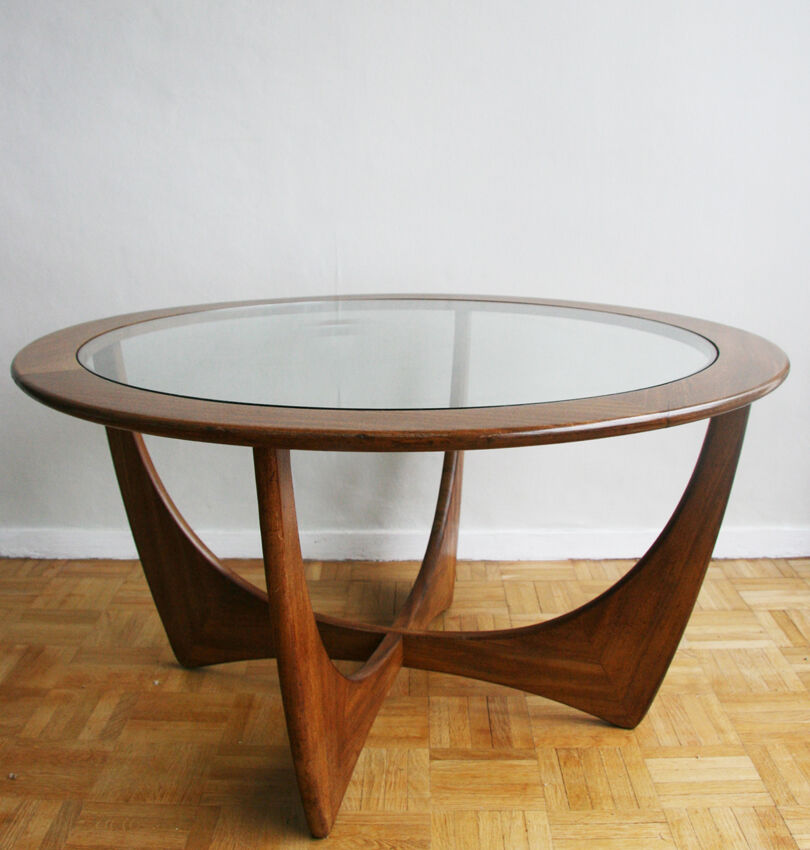 Table basse ronde Astro de Victor Wilkins 1960