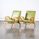 Fauteuil en skaï vert