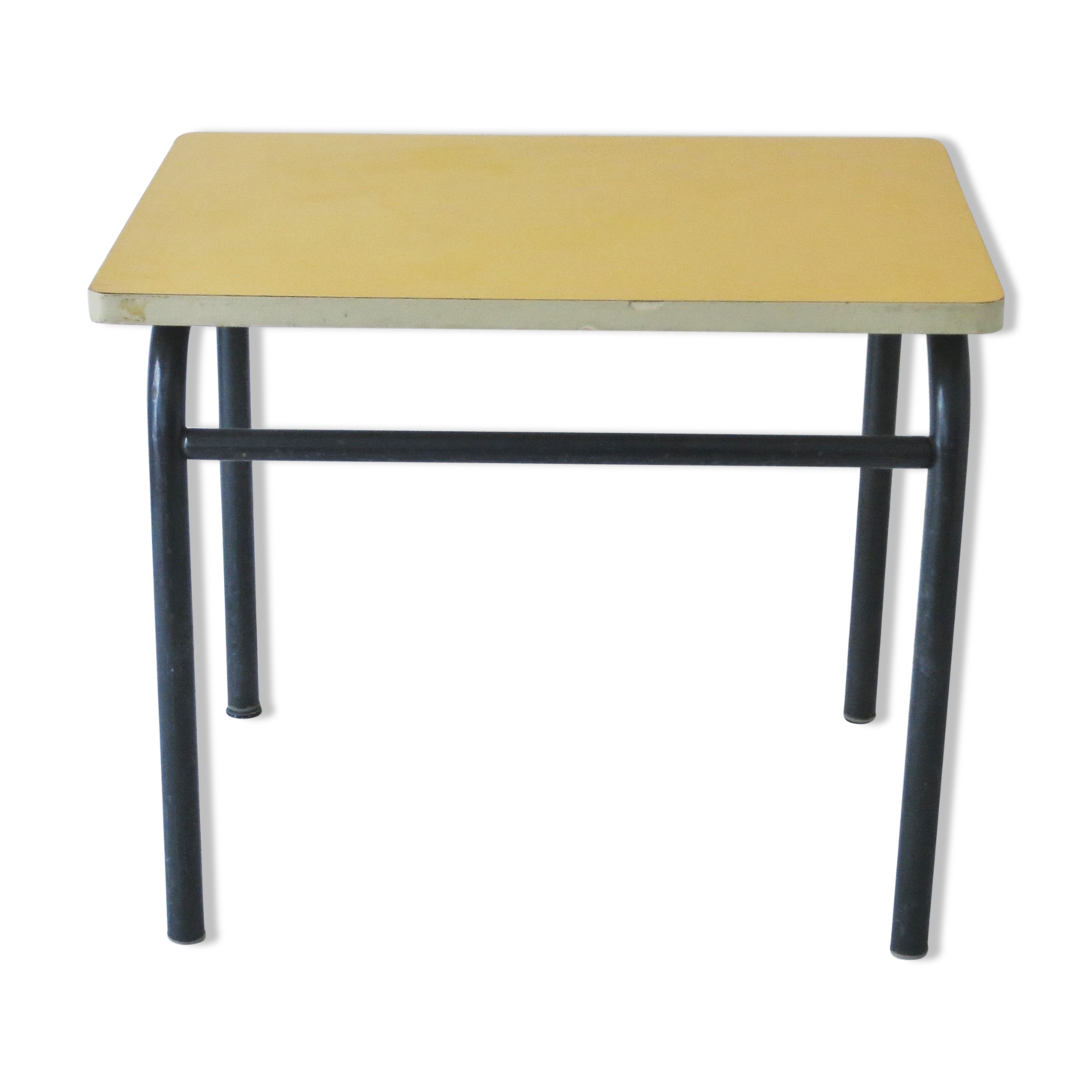 Yellow schoolboy table