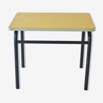 Yellow schoolboy table