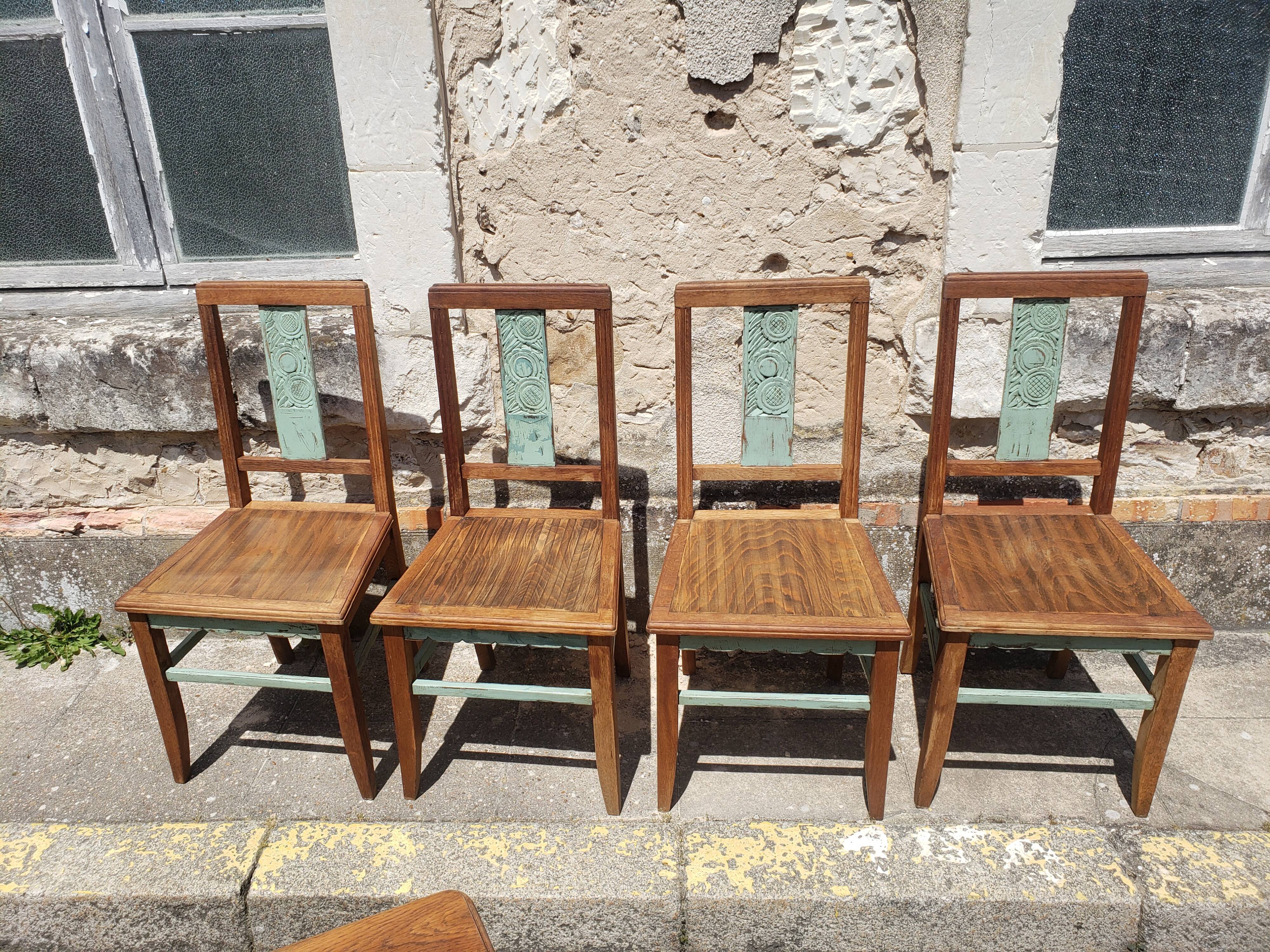 Table and chairs art deco wood and pastel