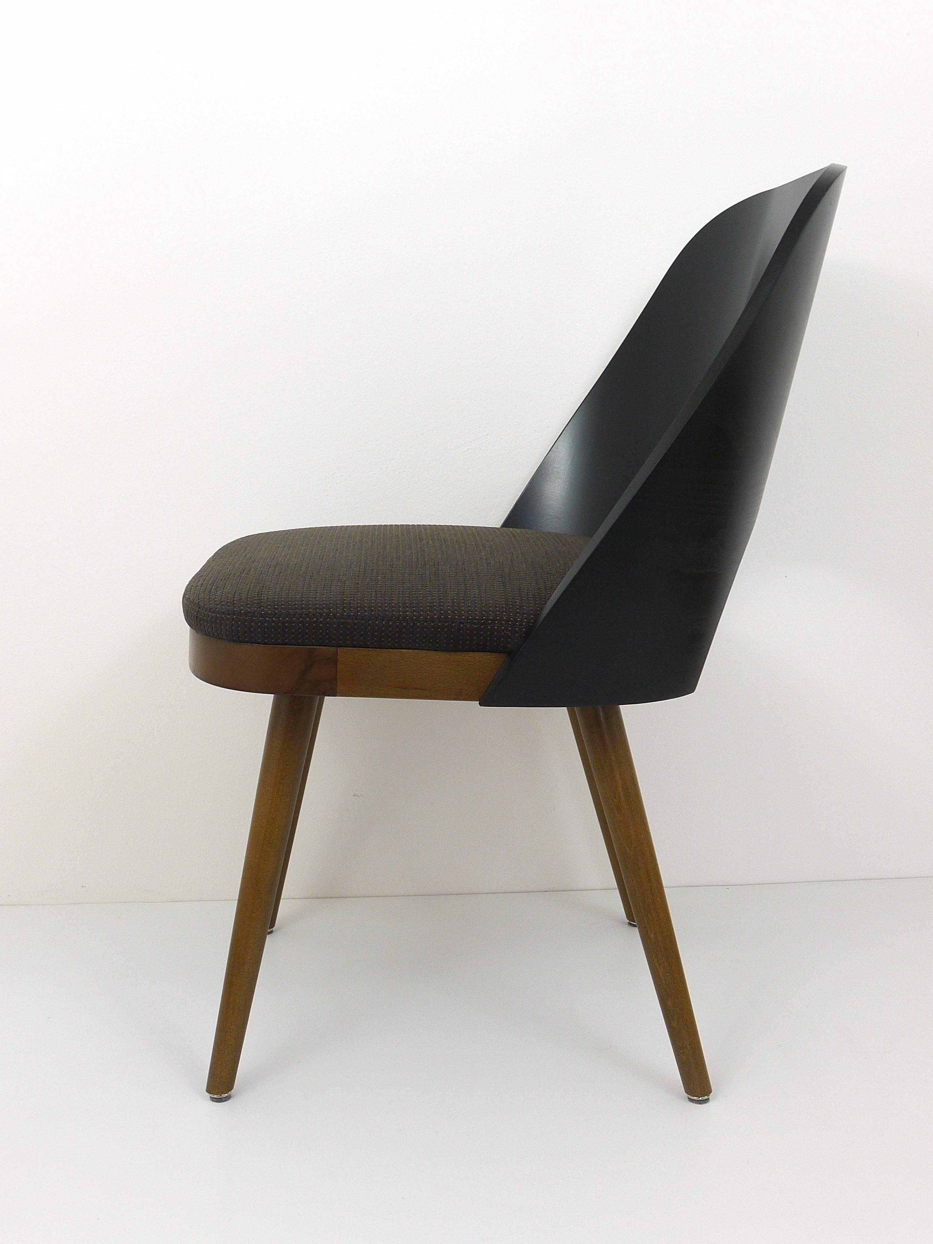 Beautiful modernist chairs in the style of Oswald Haerdtl, Backhausen, Austria.
