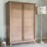 armoire vintage
