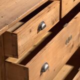 Antique four-drawer chest of drawers (circa 1920)
