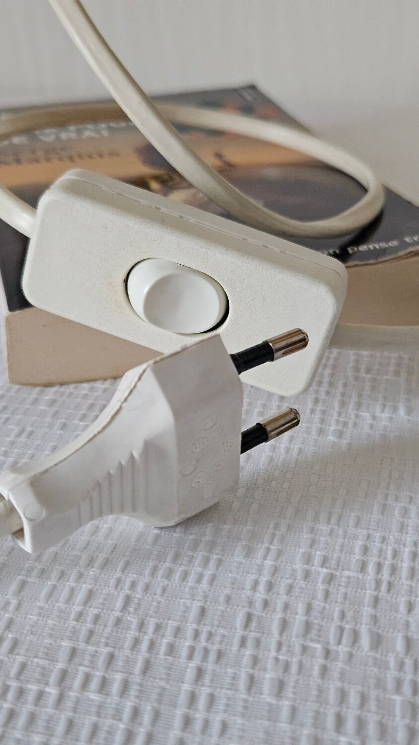 Vintage bedside lamp by Robert de Schuytener