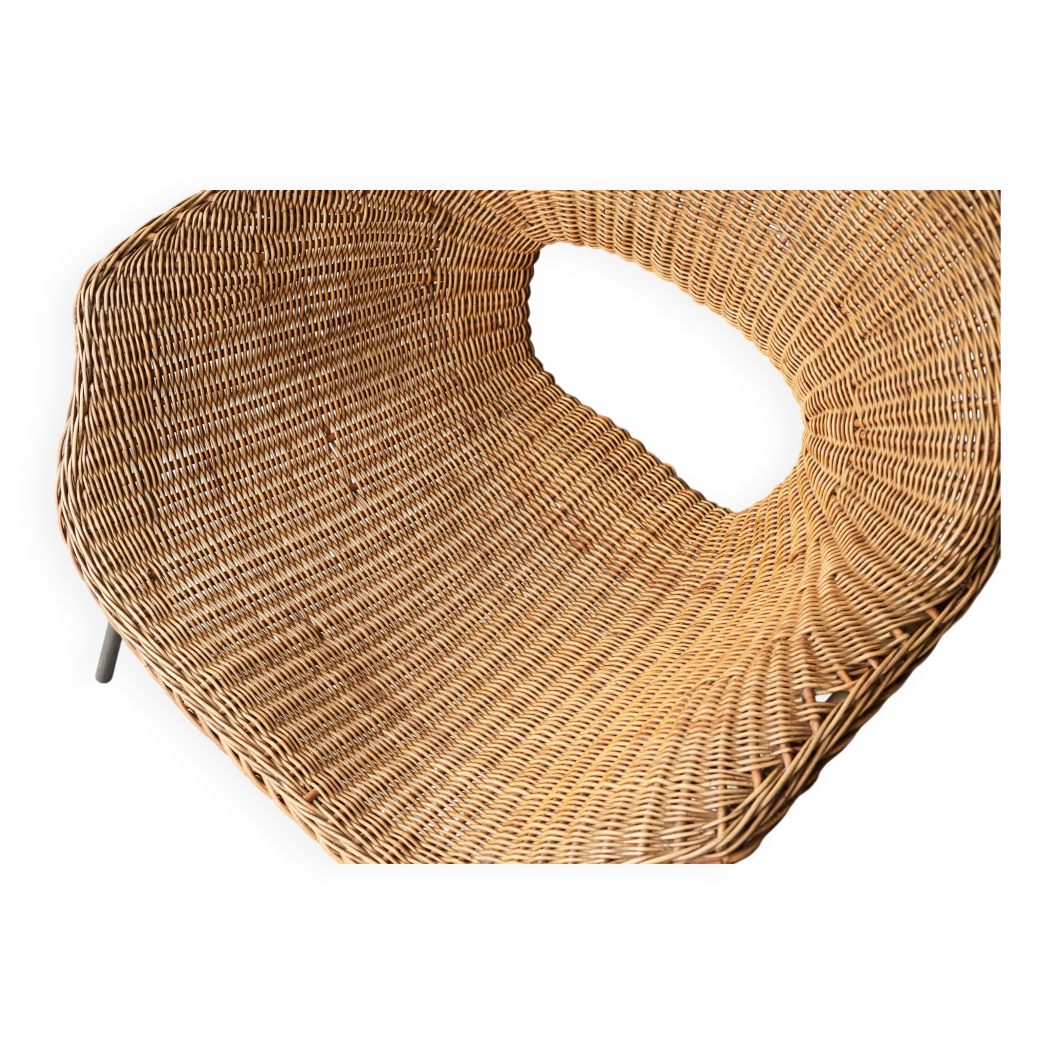 Sculptural lounge chair in rattan and metal, 1960s