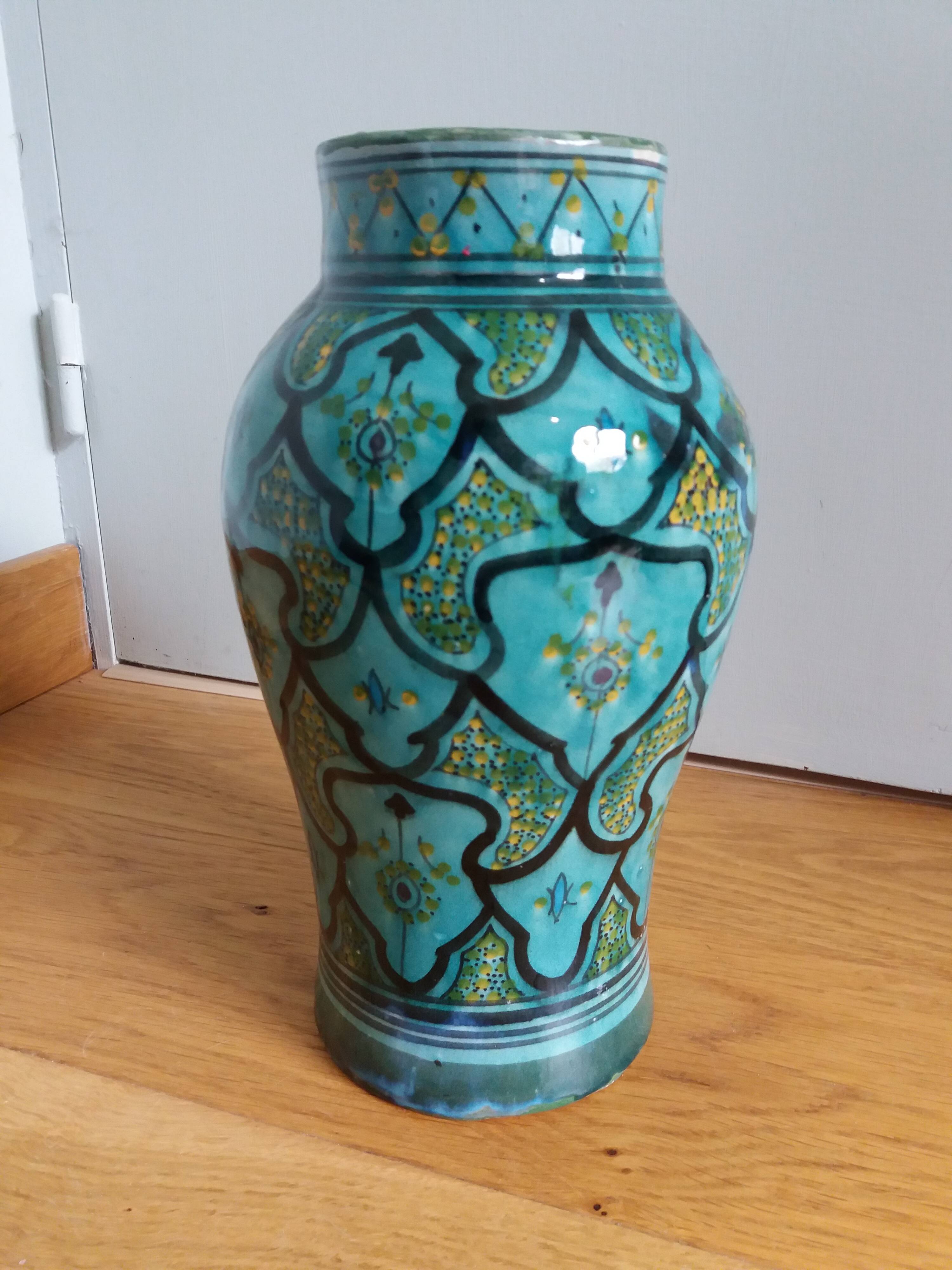 Handcrafted Safi turquoise vase signed