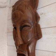 Masque tribal/ africain en bois