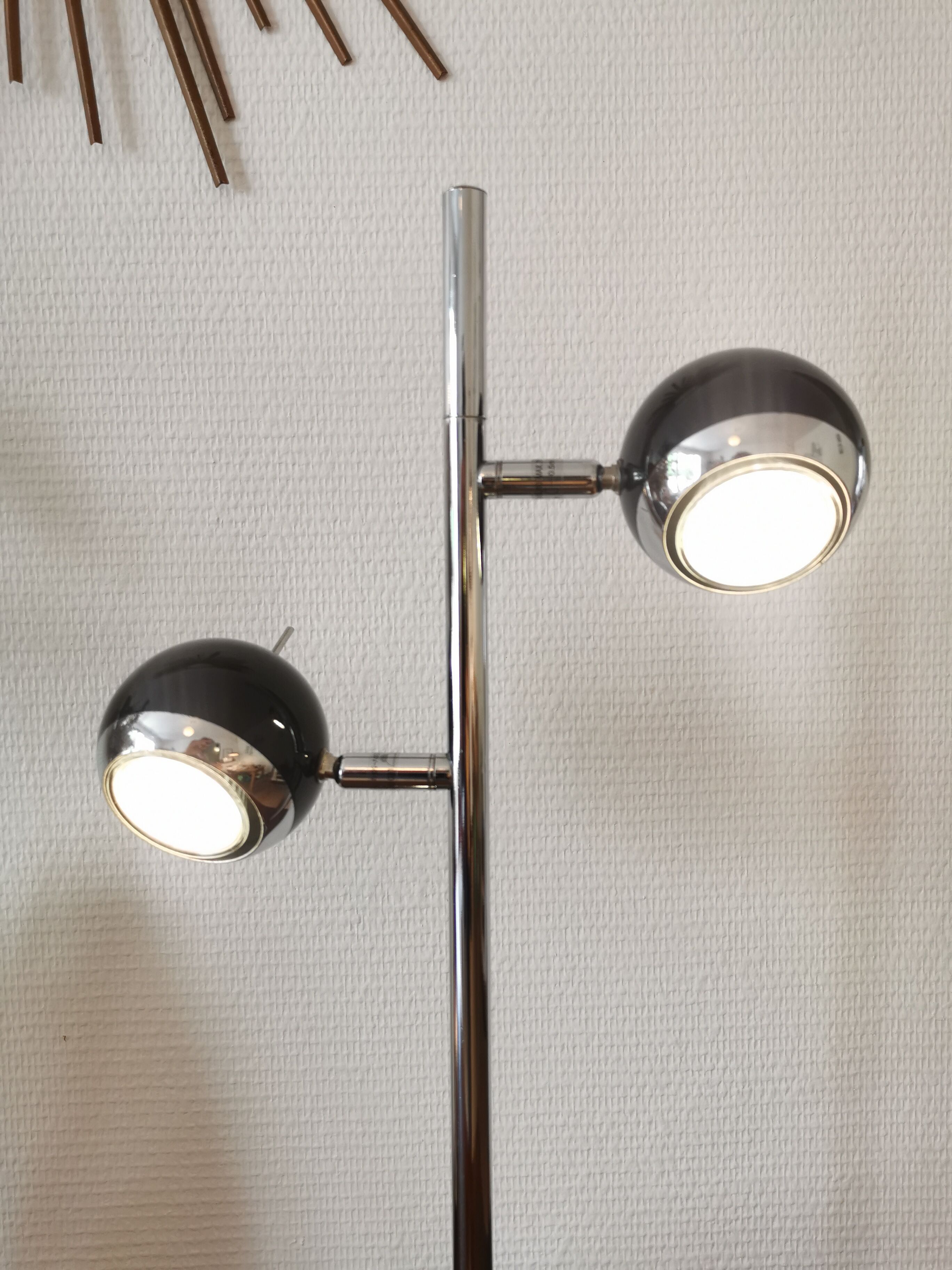 Vintage eyeball lamp Seylumière Hary